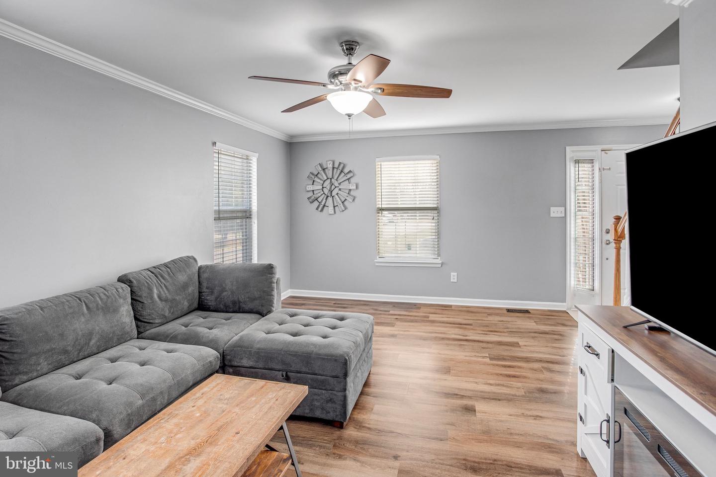 7945 GUNSTON WOODS PL, LORTON, Virginia 22079, 3 Bedrooms Bedrooms, ,3 BathroomsBathrooms,Residential,For sale,7945 GUNSTON WOODS PL,VAFX2292082 MLS # VAFX2292082