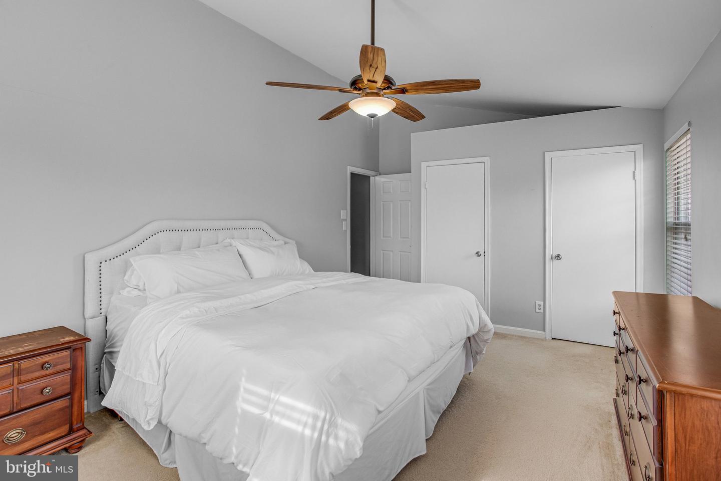 7945 GUNSTON WOODS PL, LORTON, Virginia 22079, 3 Bedrooms Bedrooms, ,3 BathroomsBathrooms,Residential,For sale,7945 GUNSTON WOODS PL,VAFX2292082 MLS # VAFX2292082