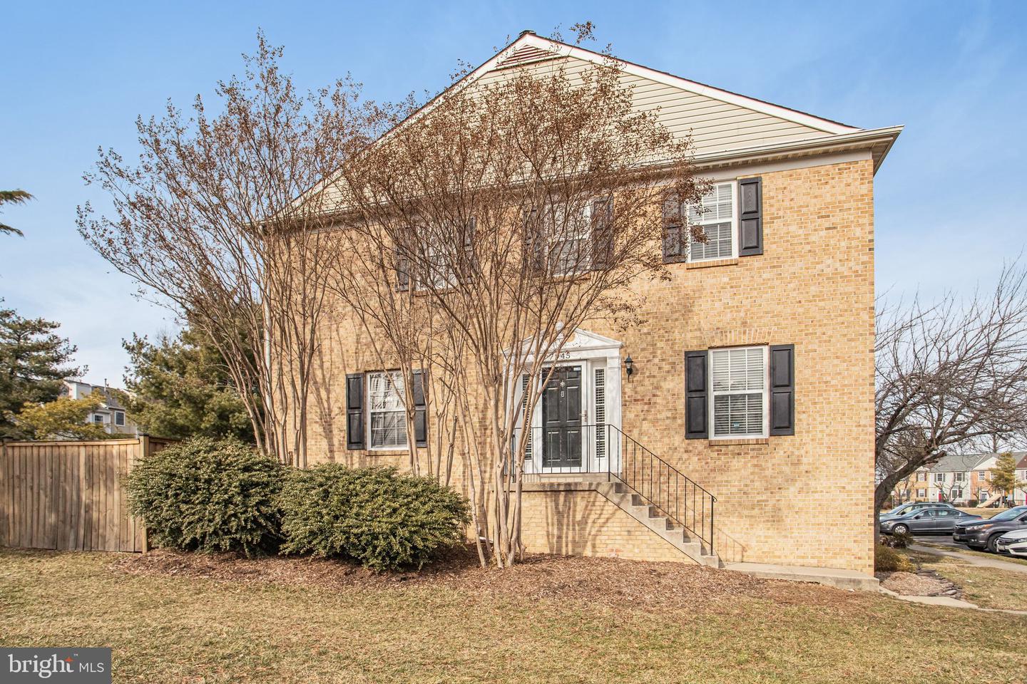 7945 GUNSTON WOODS PL, LORTON, Virginia 22079, 3 Bedrooms Bedrooms, ,3 BathroomsBathrooms,Residential,For sale,7945 GUNSTON WOODS PL,VAFX2292082 MLS # VAFX2292082