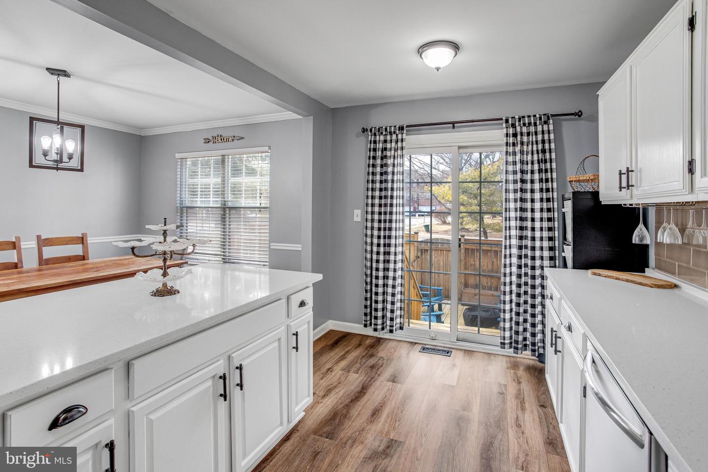 7945 GUNSTON WOODS PL, LORTON, Virginia 22079, 3 Bedrooms Bedrooms, ,3 BathroomsBathrooms,Residential,For sale,7945 GUNSTON WOODS PL,VAFX2292082 MLS # VAFX2292082