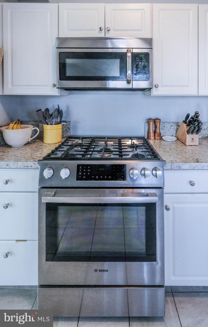 423 SHENANDOAH PL, WINCHESTER, Virginia 22601, 3 Bedrooms Bedrooms, 7 Rooms Rooms,1 BathroomBathrooms,Residential,For sale,423 SHENANDOAH PL,VAWI2010016 MLS # VAWI2010016