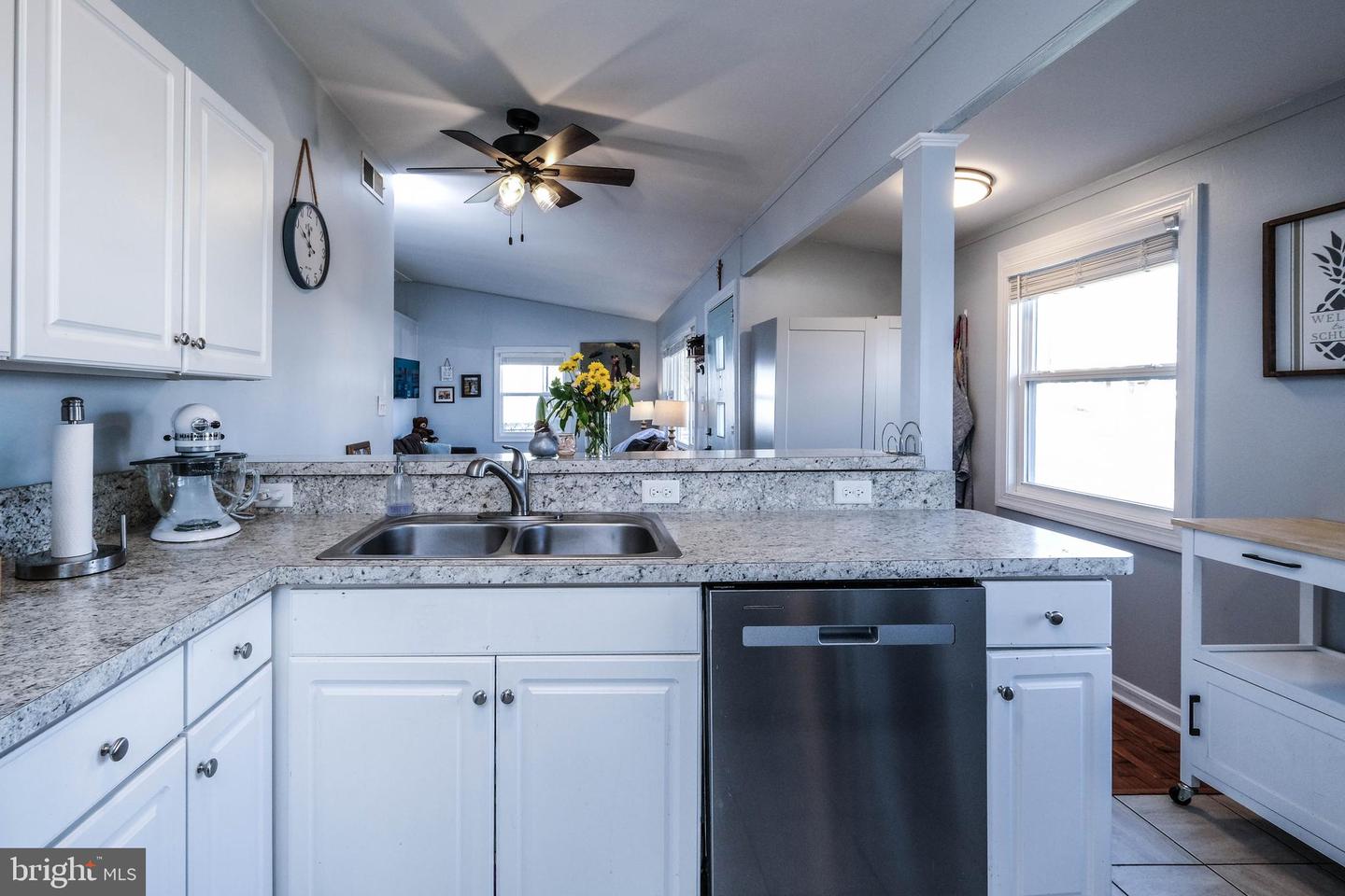 423 SHENANDOAH PL, WINCHESTER, Virginia 22601, 3 Bedrooms Bedrooms, 7 Rooms Rooms,1 BathroomBathrooms,Residential,For sale,423 SHENANDOAH PL,VAWI2010016 MLS # VAWI2010016