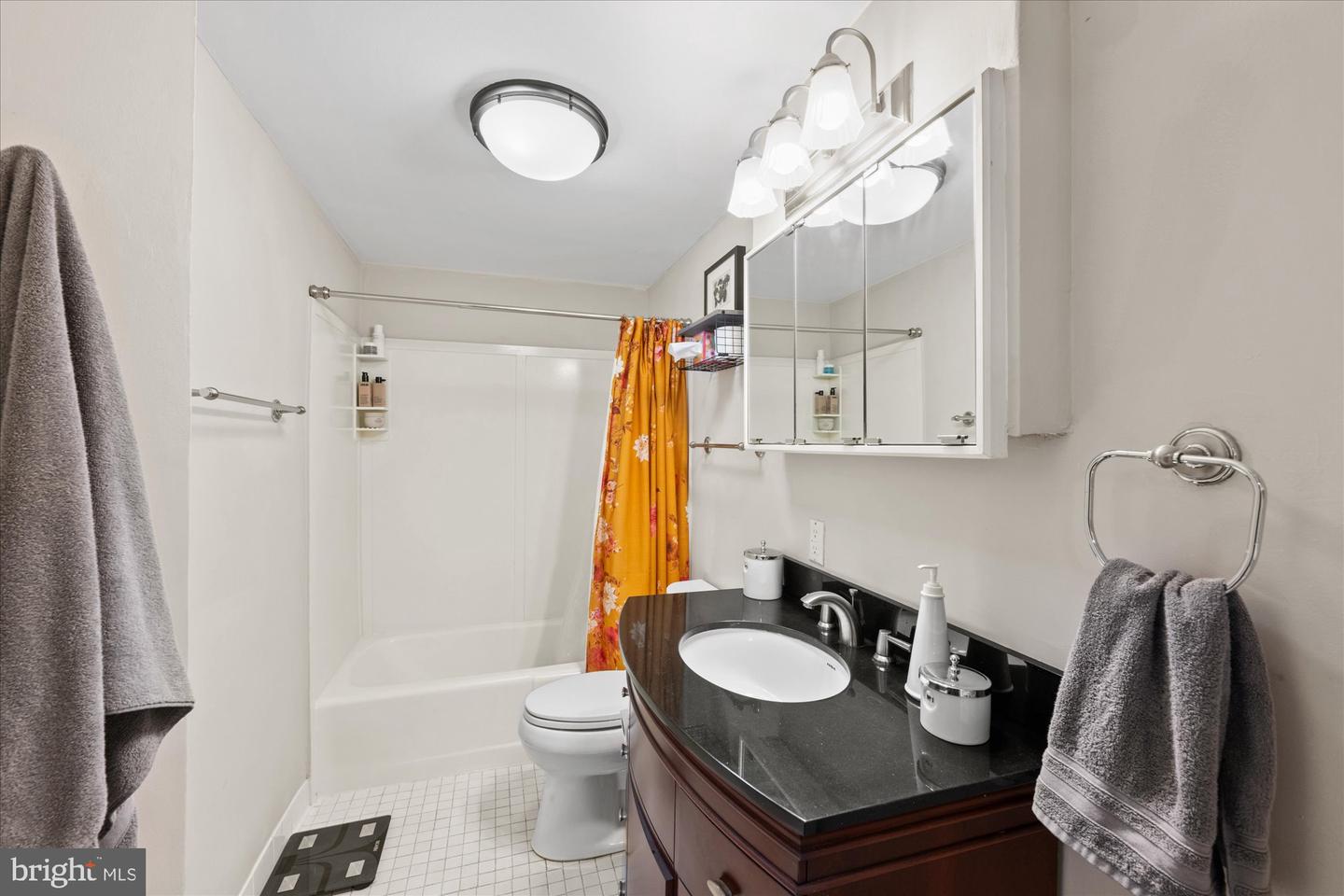 4701 CONNECTICUT AVE NW #105, WASHINGTON, District Of Columbia 20008, 2 Bedrooms Bedrooms, ,2 BathroomsBathrooms,Residential,For sale,4701 CONNECTICUT AVE NW #105,DCDC2247152 MLS # DCDC2247152