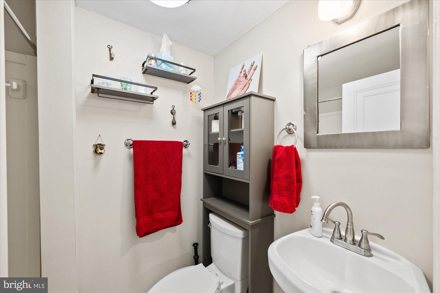 4701 CONNECTICUT AVE NW #105, WASHINGTON, District Of Columbia 20008, 2 Bedrooms Bedrooms, ,2 BathroomsBathrooms,Residential,For sale,4701 CONNECTICUT AVE NW #105,DCDC2247152 MLS # DCDC2247152