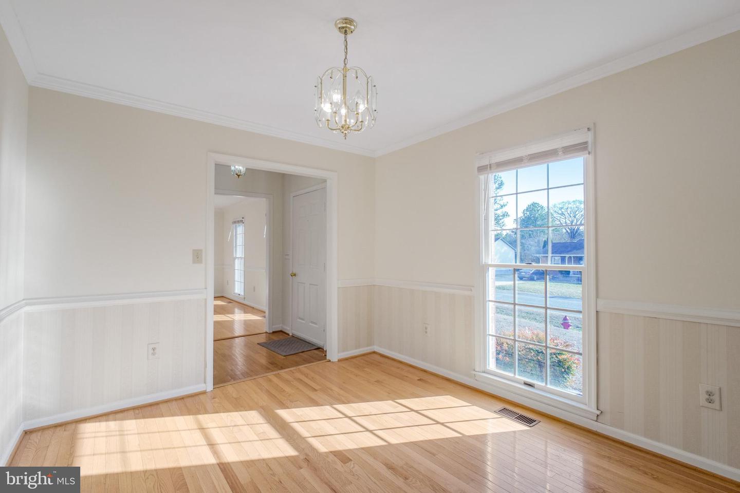 2 JUNIPER CT, FREDERICKSBURG, Virginia 22408, 3 Bedrooms Bedrooms, ,2 BathroomsBathrooms,Residential,For sale,2 JUNIPER CT,VASP2039438 MLS # VASP2039438