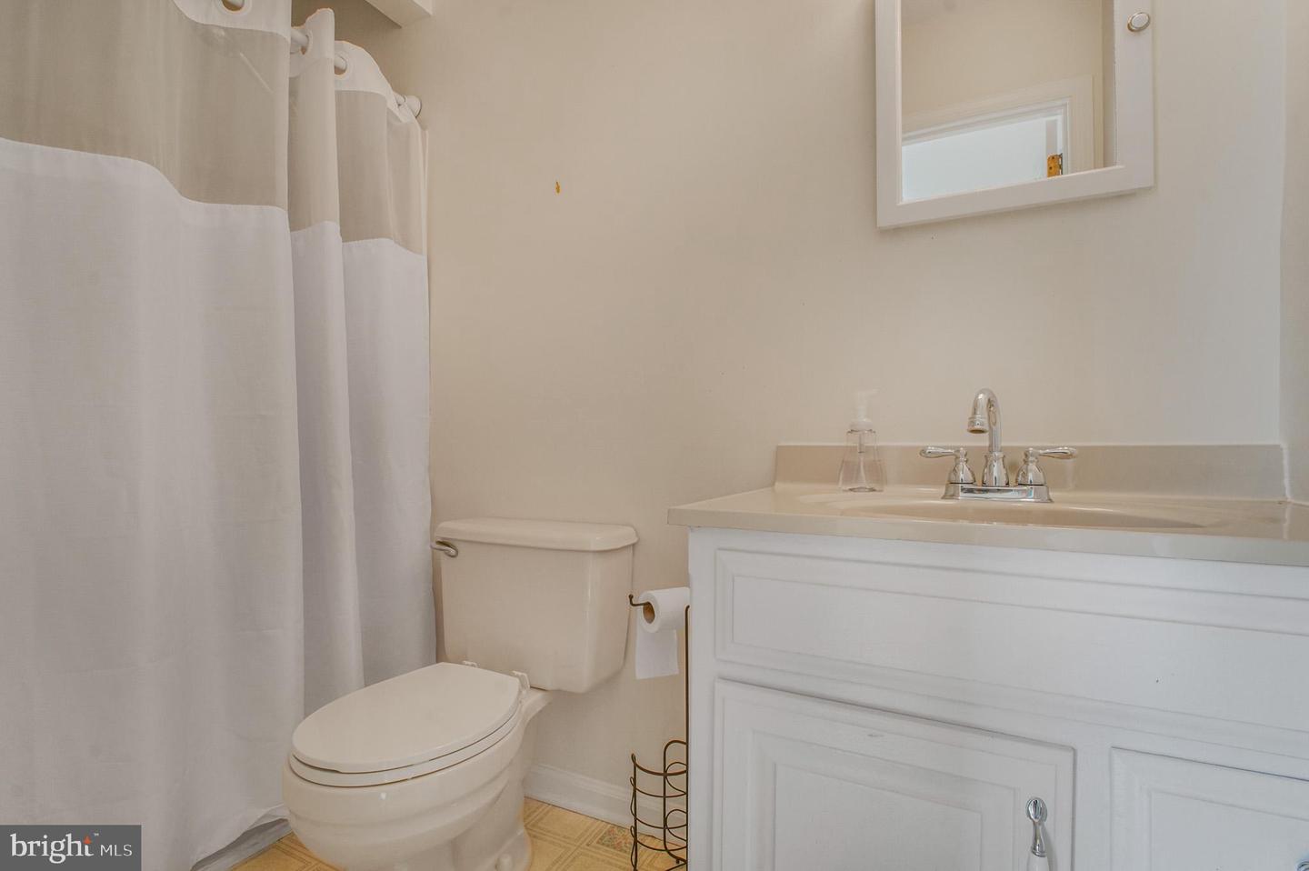 2 JUNIPER CT, FREDERICKSBURG, Virginia 22408, 3 Bedrooms Bedrooms, ,2 BathroomsBathrooms,Residential,For sale,2 JUNIPER CT,VASP2039438 MLS # VASP2039438