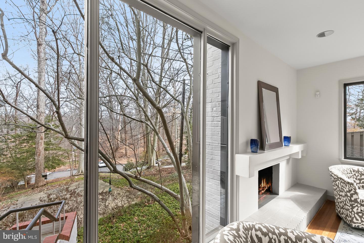 2400 44TH ST NW, WASHINGTON, District Of Columbia 20007, 4 Bedrooms Bedrooms, ,4 BathroomsBathrooms,Residential,For sale,2400 44TH ST NW,DCDC2247394 MLS # DCDC2247394