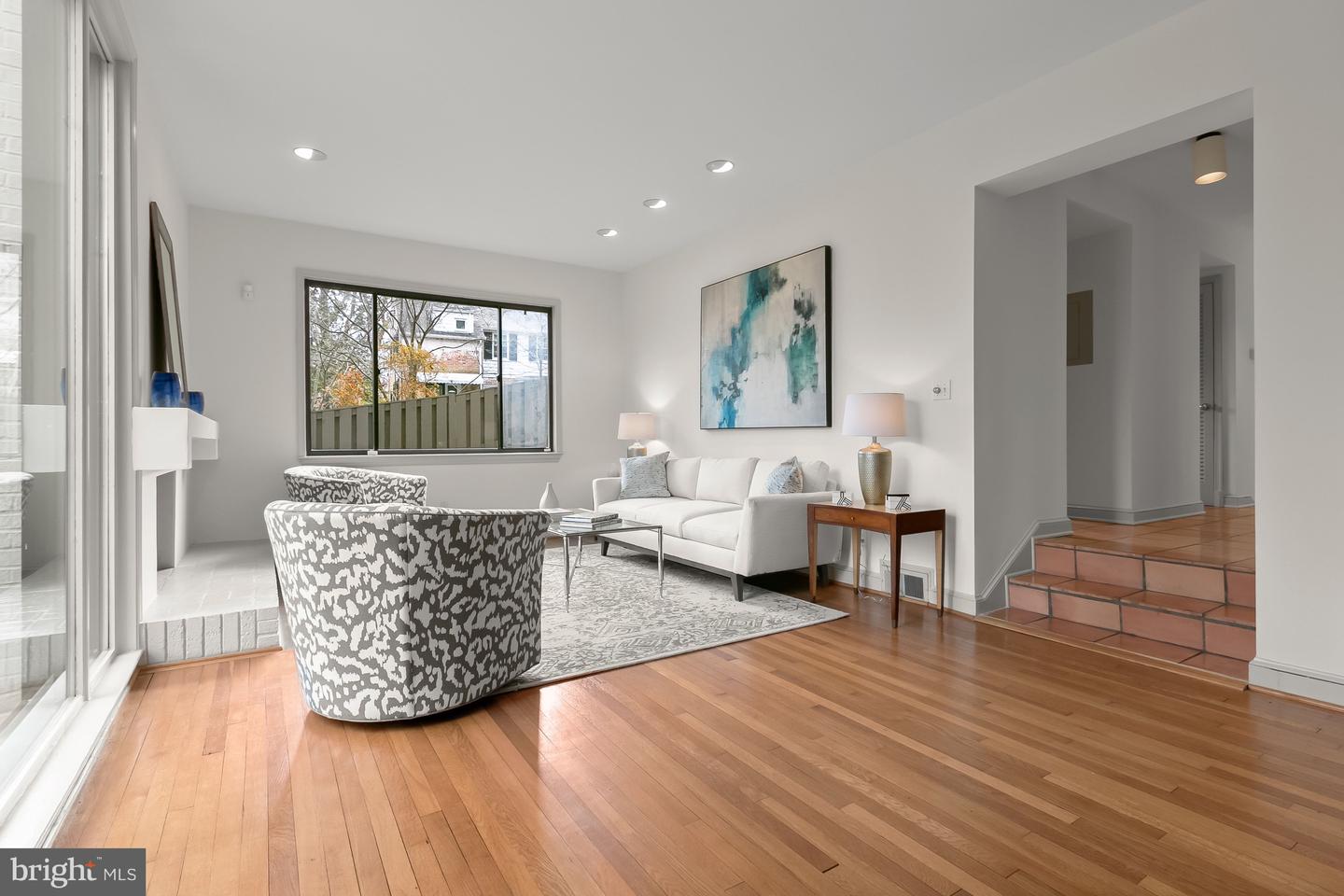 2400 44TH ST NW, WASHINGTON, District Of Columbia 20007, 4 Bedrooms Bedrooms, ,4 BathroomsBathrooms,Residential,For sale,2400 44TH ST NW,DCDC2247394 MLS # DCDC2247394