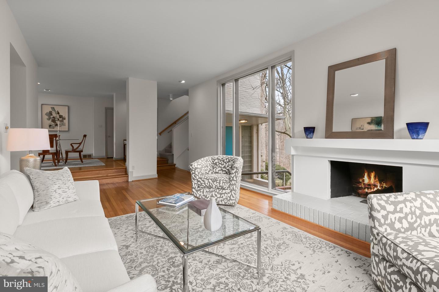 2400 44TH ST NW, WASHINGTON, District Of Columbia 20007, 4 Bedrooms Bedrooms, ,4 BathroomsBathrooms,Residential,For sale,2400 44TH ST NW,DCDC2247394 MLS # DCDC2247394