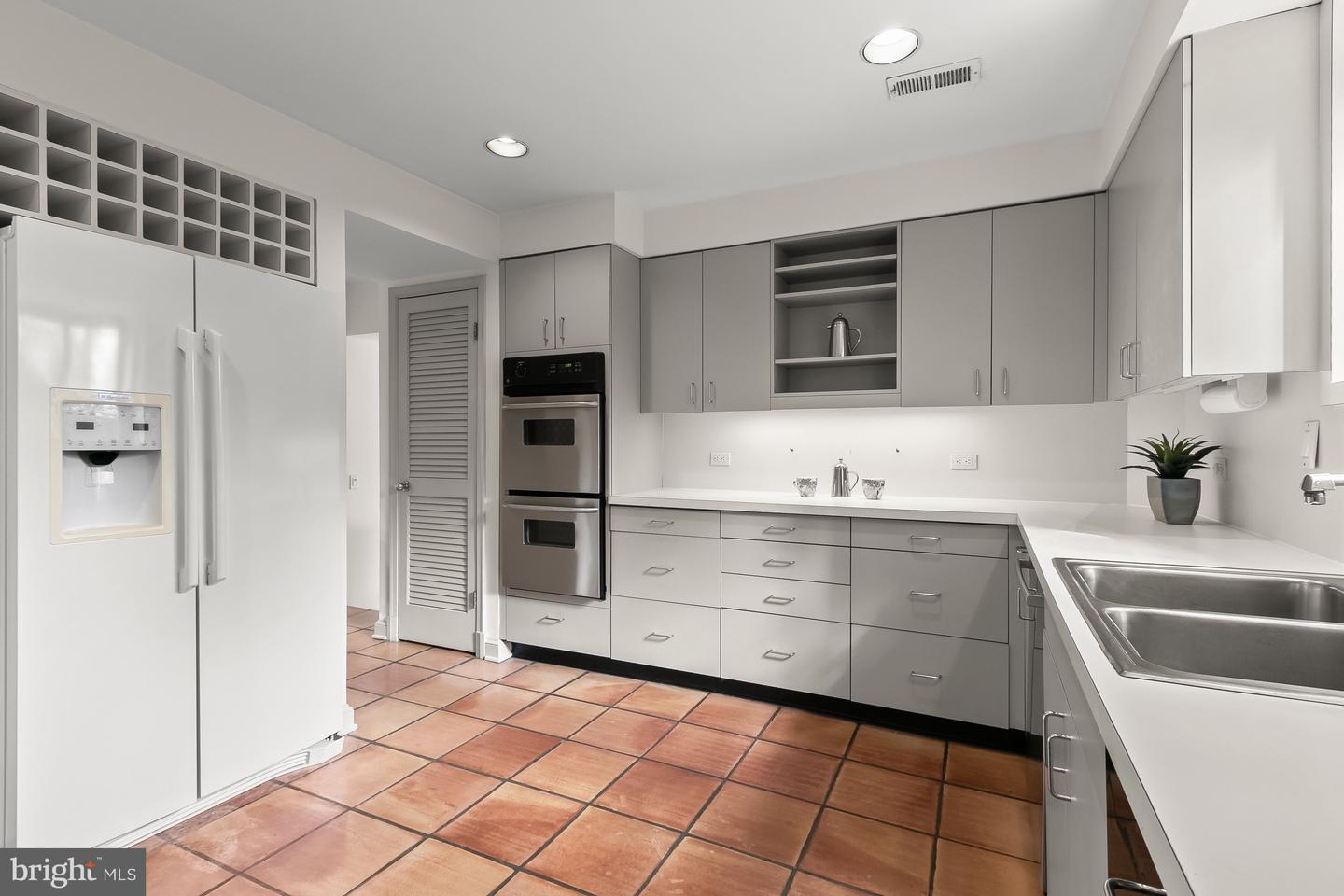 2400 44TH ST NW, WASHINGTON, District Of Columbia 20007, 4 Bedrooms Bedrooms, ,4 BathroomsBathrooms,Residential,For sale,2400 44TH ST NW,DCDC2247394 MLS # DCDC2247394