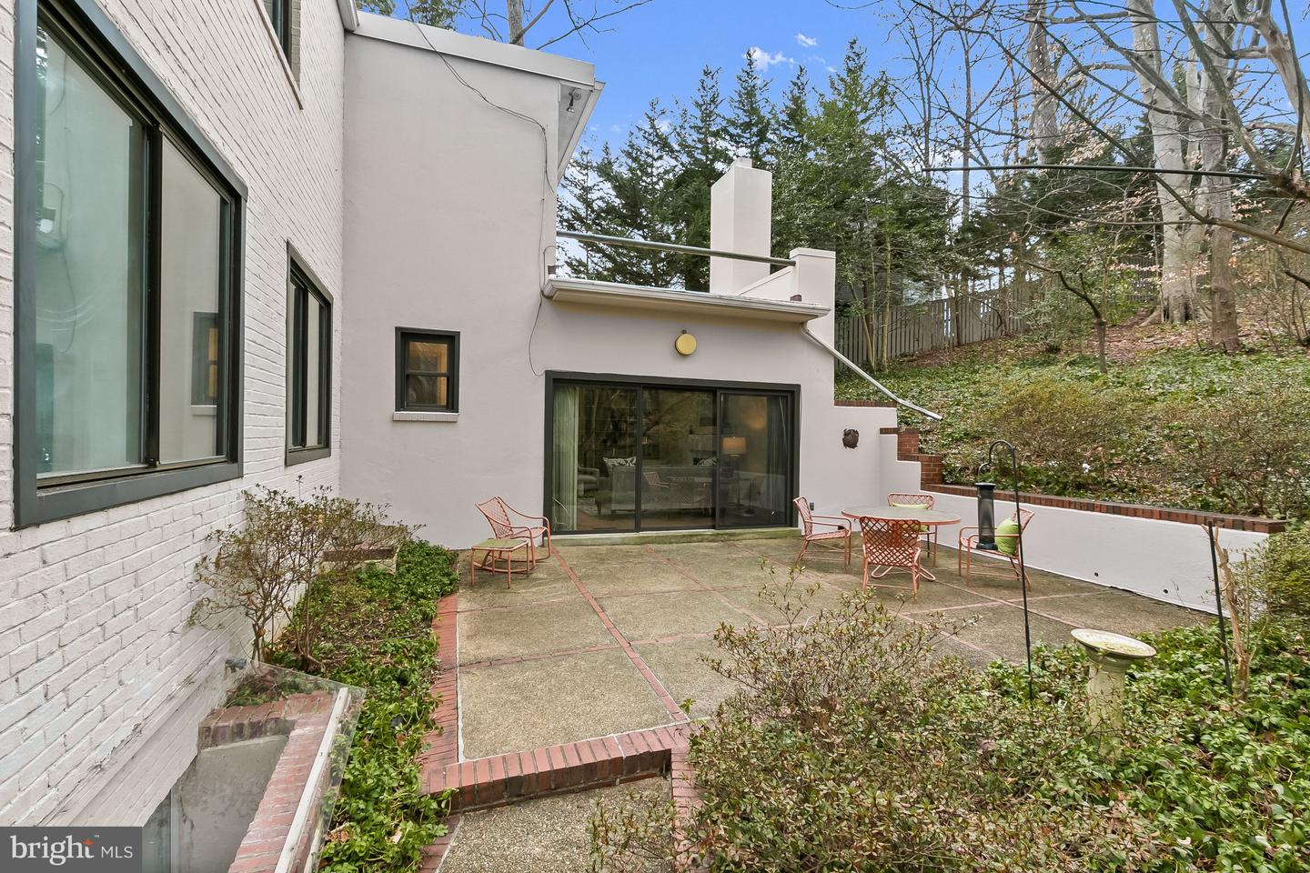 2400 44TH ST NW, WASHINGTON, District Of Columbia 20007, 4 Bedrooms Bedrooms, ,4 BathroomsBathrooms,Residential,For sale,2400 44TH ST NW,DCDC2247394 MLS # DCDC2247394