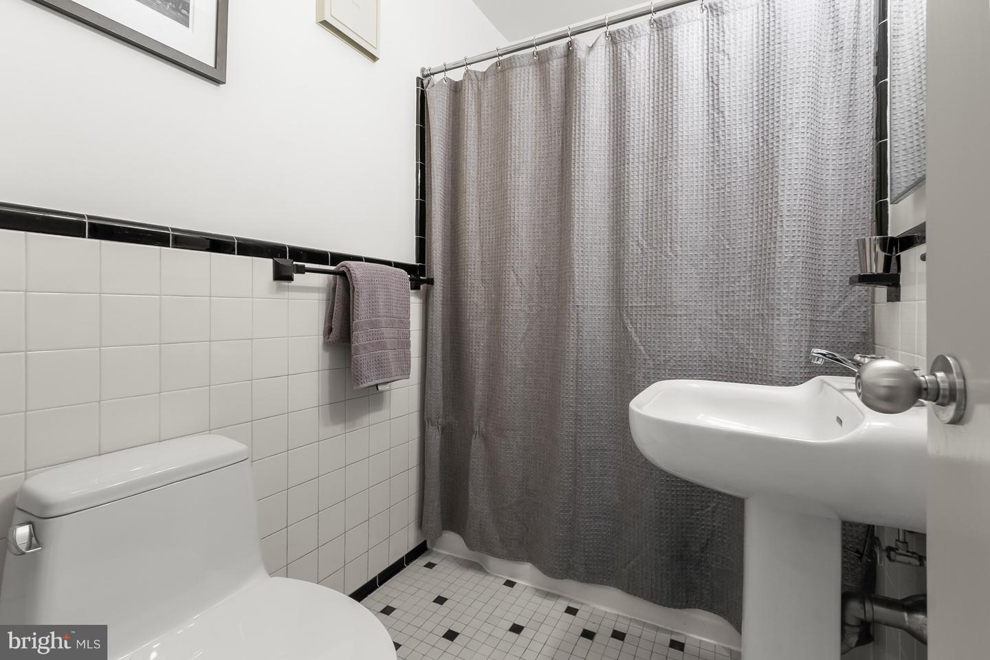 2400 44TH ST NW, WASHINGTON, District Of Columbia 20007, 4 Bedrooms Bedrooms, ,4 BathroomsBathrooms,Residential,For sale,2400 44TH ST NW,DCDC2247394 MLS # DCDC2247394