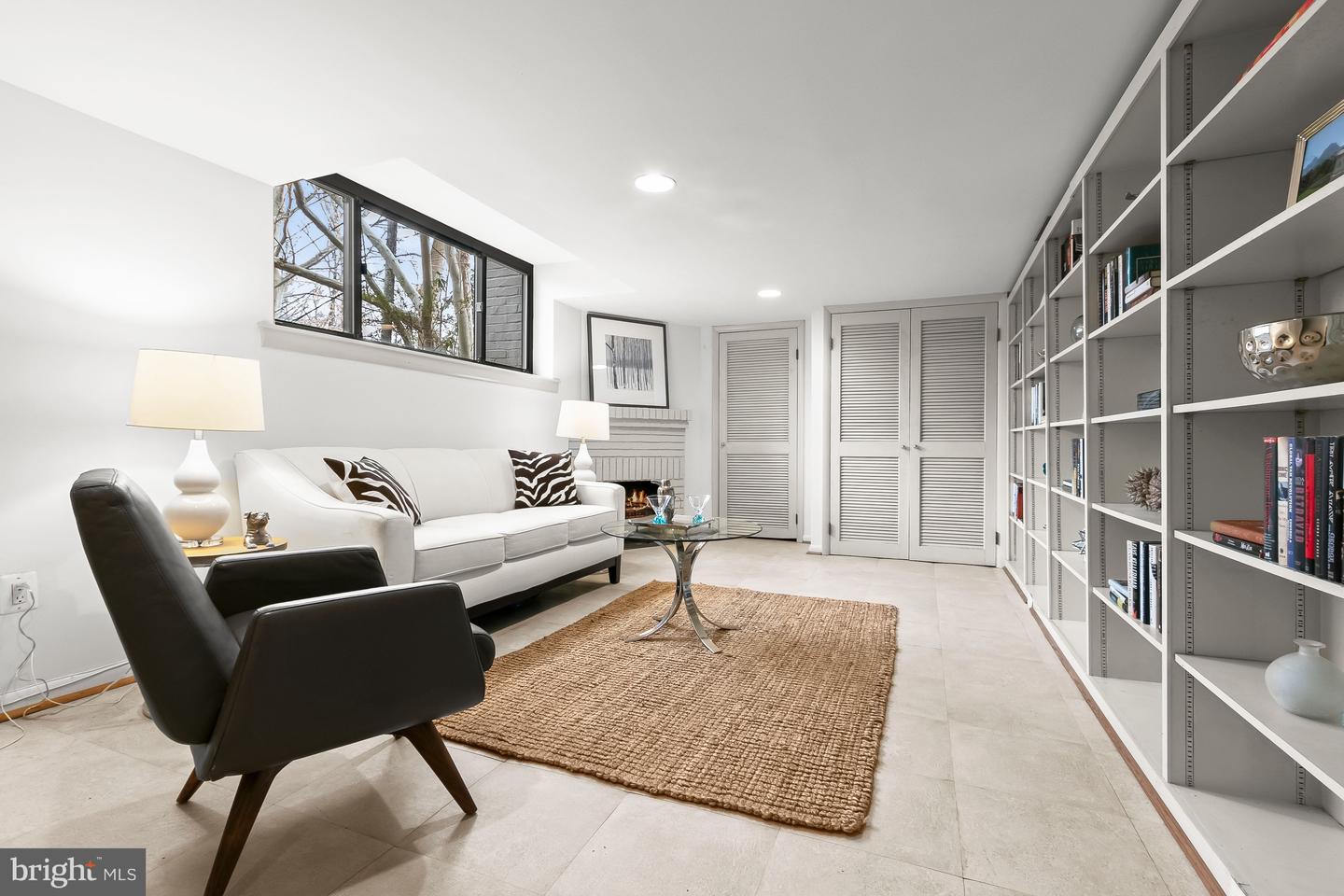 2400 44TH ST NW, WASHINGTON, District Of Columbia 20007, 4 Bedrooms Bedrooms, ,4 BathroomsBathrooms,Residential,For sale,2400 44TH ST NW,DCDC2247394 MLS # DCDC2247394