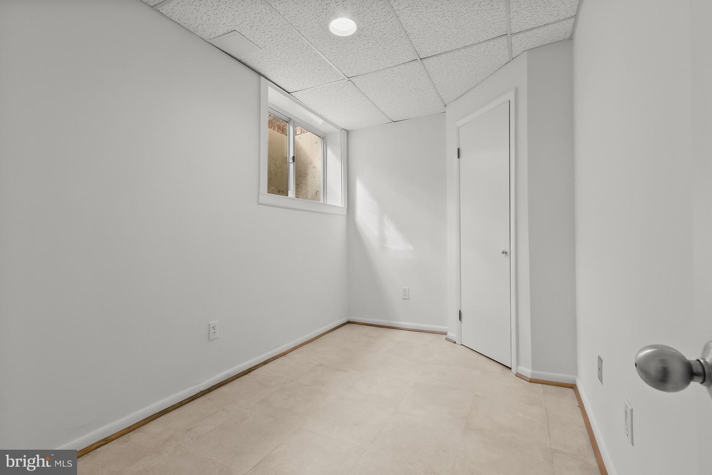 2400 44TH ST NW, WASHINGTON, District Of Columbia 20007, 4 Bedrooms Bedrooms, ,4 BathroomsBathrooms,Residential,For sale,2400 44TH ST NW,DCDC2247394 MLS # DCDC2247394