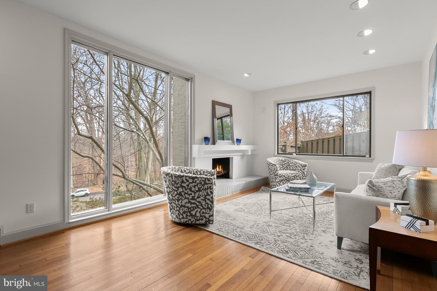 2400 44TH ST NW, WASHINGTON, District Of Columbia 20007, 4 Bedrooms Bedrooms, ,4 BathroomsBathrooms,Residential,For sale,2400 44TH ST NW,DCDC2247394 MLS # DCDC2247394