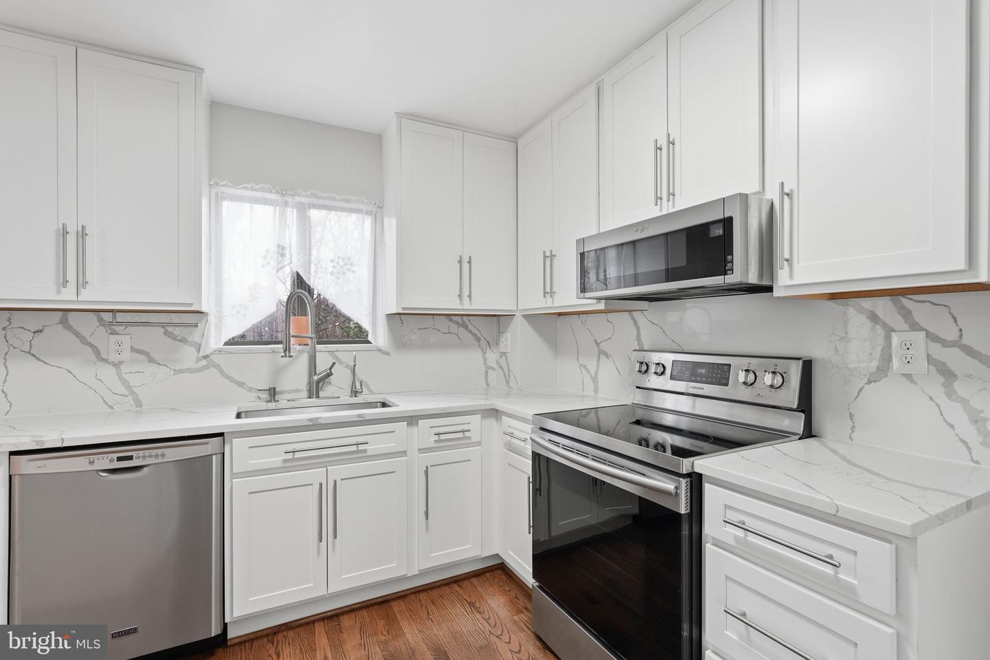 11825 COOPERS CT, RESTON, Virginia 20191, 2 Bedrooms Bedrooms, ,2 BathroomsBathrooms,Residential,For sale,11825 COOPERS CT,VAFX2292456 MLS # VAFX2292456