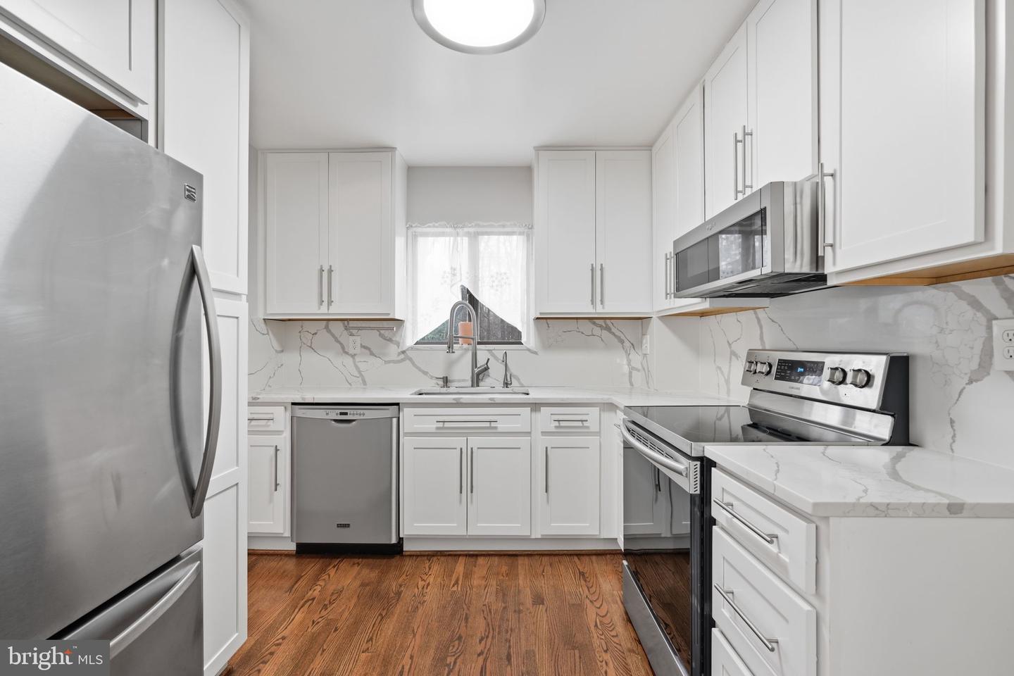 11825 COOPERS CT, RESTON, Virginia 20191, 2 Bedrooms Bedrooms, ,2 BathroomsBathrooms,Residential,For sale,11825 COOPERS CT,VAFX2292456 MLS # VAFX2292456