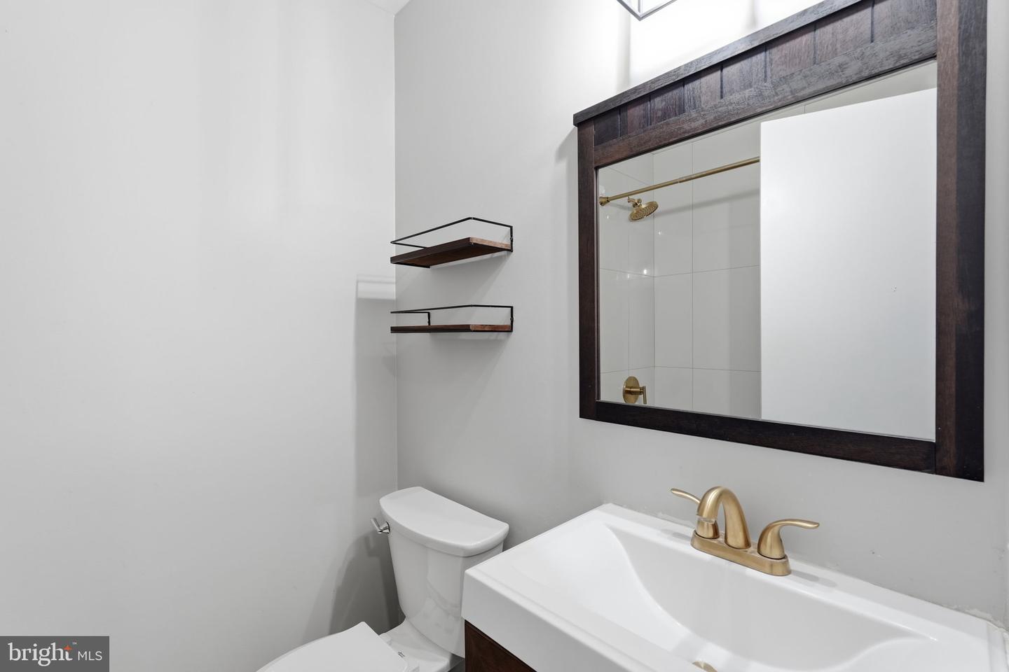 11825 COOPERS CT, RESTON, Virginia 20191, 2 Bedrooms Bedrooms, ,2 BathroomsBathrooms,Residential,For sale,11825 COOPERS CT,VAFX2292456 MLS # VAFX2292456