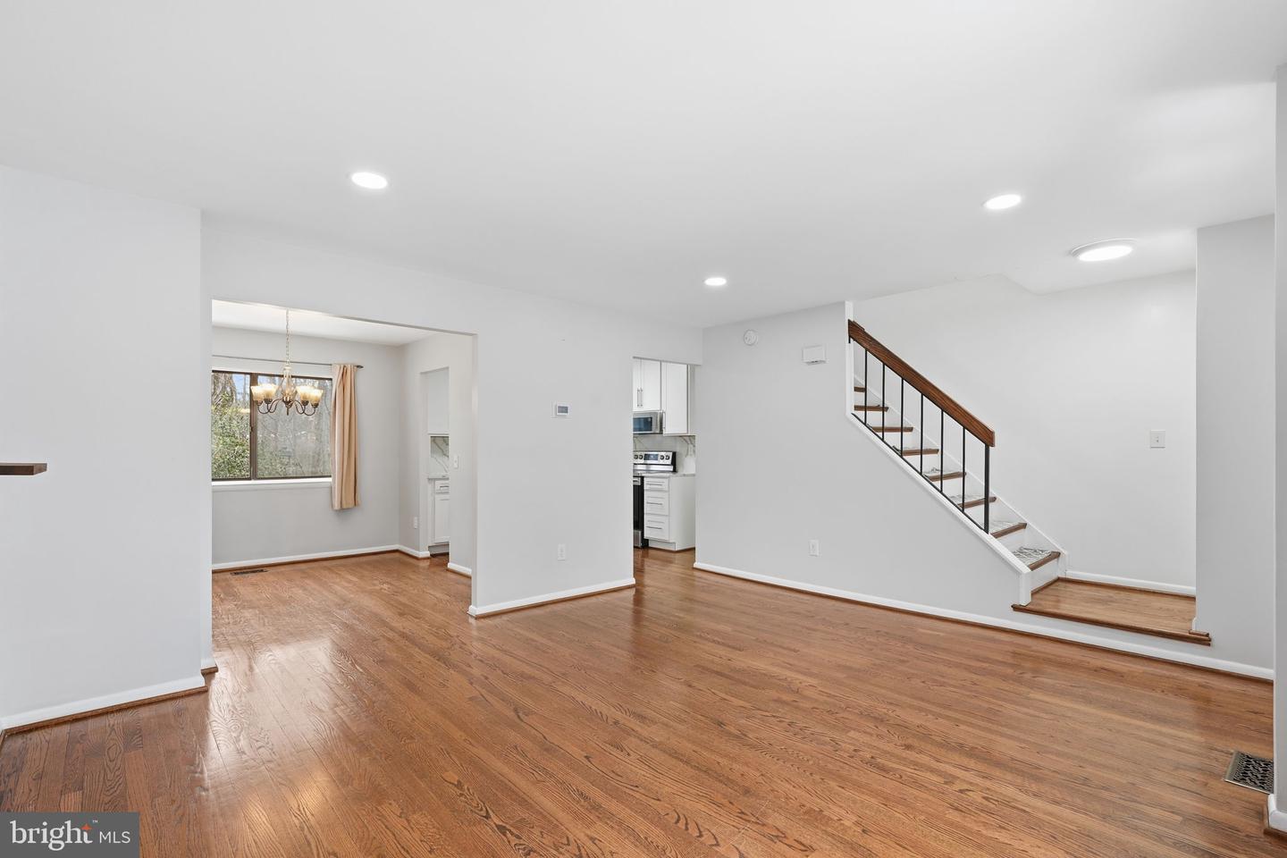 11825 COOPERS CT, RESTON, Virginia 20191, 2 Bedrooms Bedrooms, ,2 BathroomsBathrooms,Residential,For sale,11825 COOPERS CT,VAFX2292456 MLS # VAFX2292456