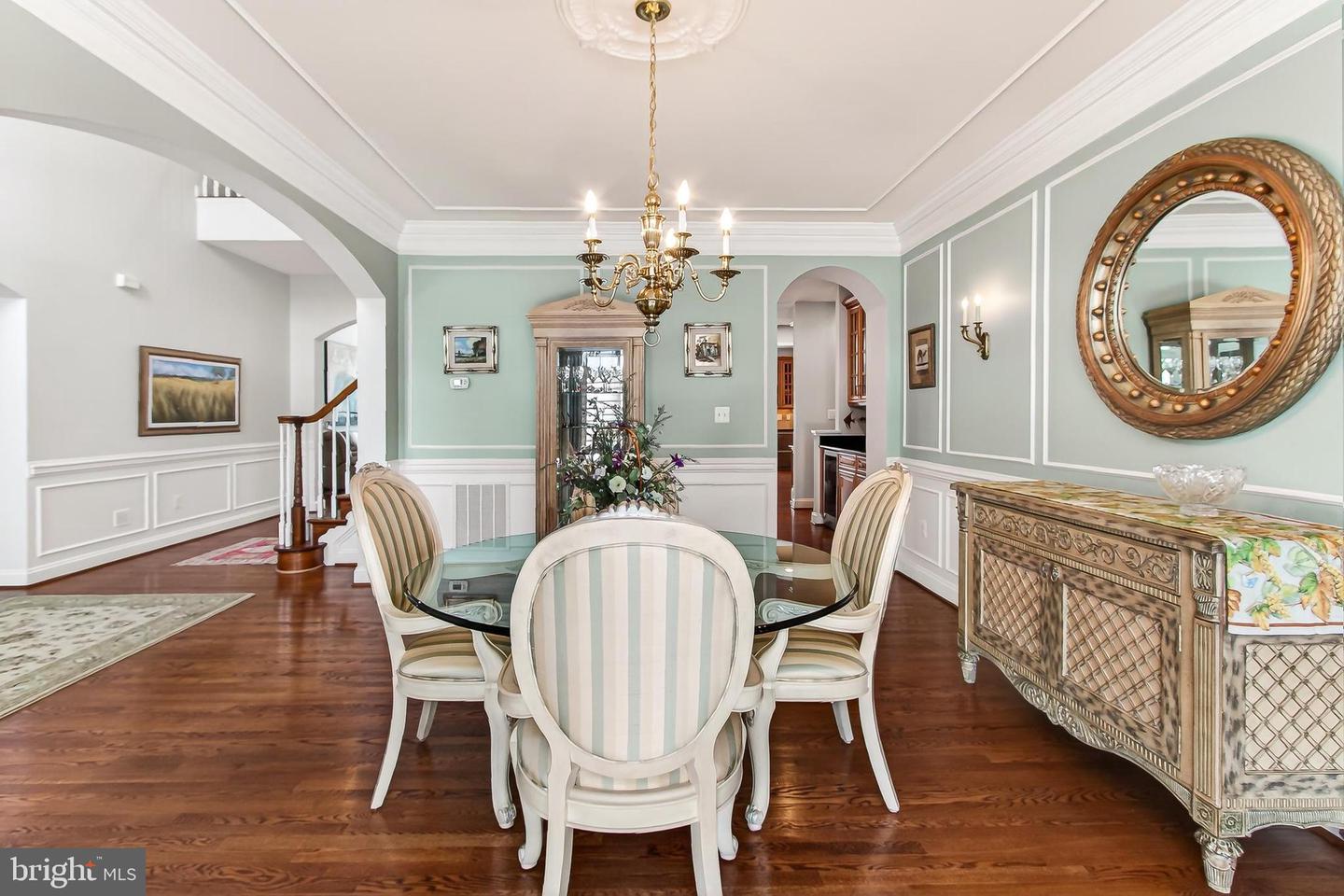 3555 EARLY WOODLAND PL, FAIRFAX, Virginia 22031, 6 Bedrooms Bedrooms, ,5 BathroomsBathrooms,Residential,For sale,3555 EARLY WOODLAND PL,VAFC2007812 MLS # VAFC2007812