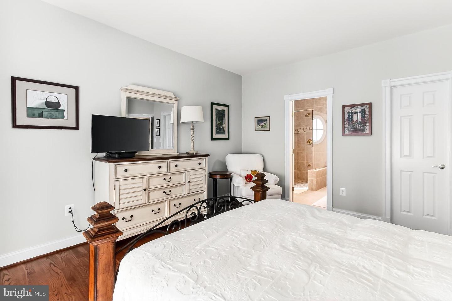 3555 EARLY WOODLAND PL, FAIRFAX, Virginia 22031, 6 Bedrooms Bedrooms, ,5 BathroomsBathrooms,Residential,For sale,3555 EARLY WOODLAND PL,VAFC2007812 MLS # VAFC2007812