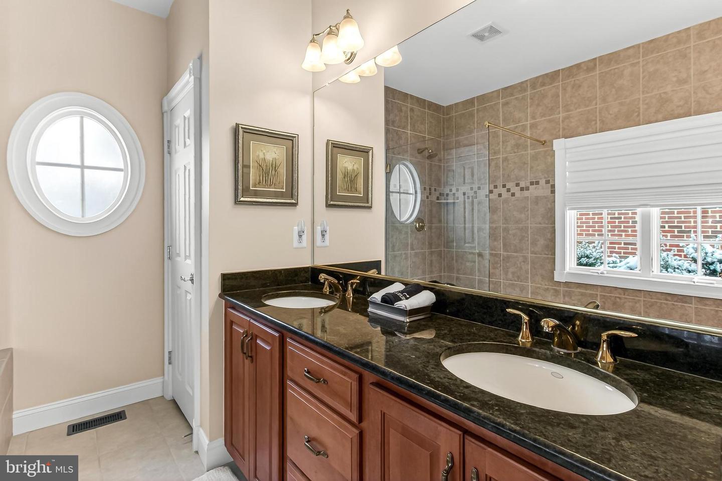 3555 EARLY WOODLAND PL, FAIRFAX, Virginia 22031, 6 Bedrooms Bedrooms, ,5 BathroomsBathrooms,Residential,For sale,3555 EARLY WOODLAND PL,VAFC2007812 MLS # VAFC2007812