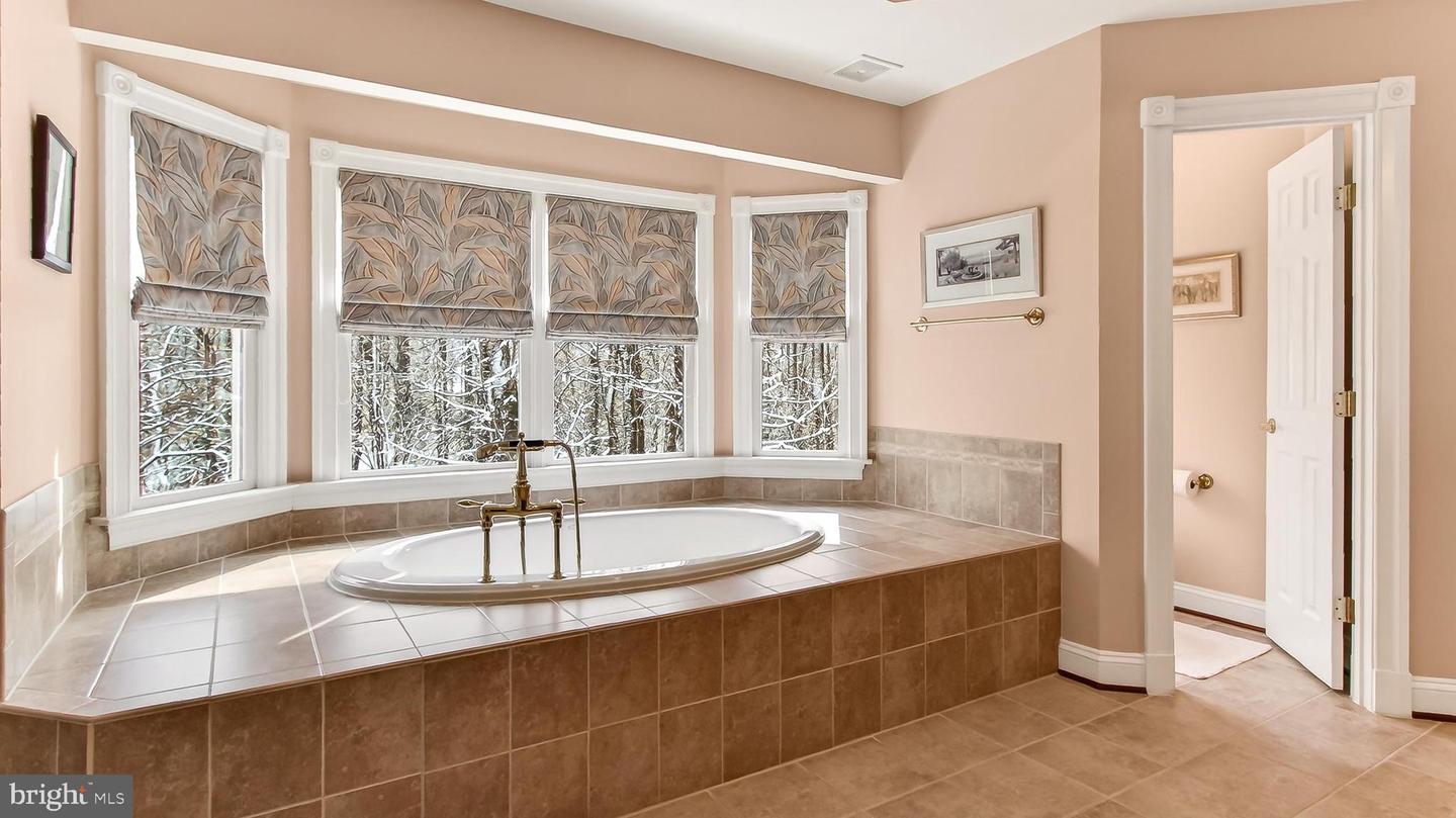 3555 EARLY WOODLAND PL, FAIRFAX, Virginia 22031, 6 Bedrooms Bedrooms, ,5 BathroomsBathrooms,Residential,For sale,3555 EARLY WOODLAND PL,VAFC2007812 MLS # VAFC2007812