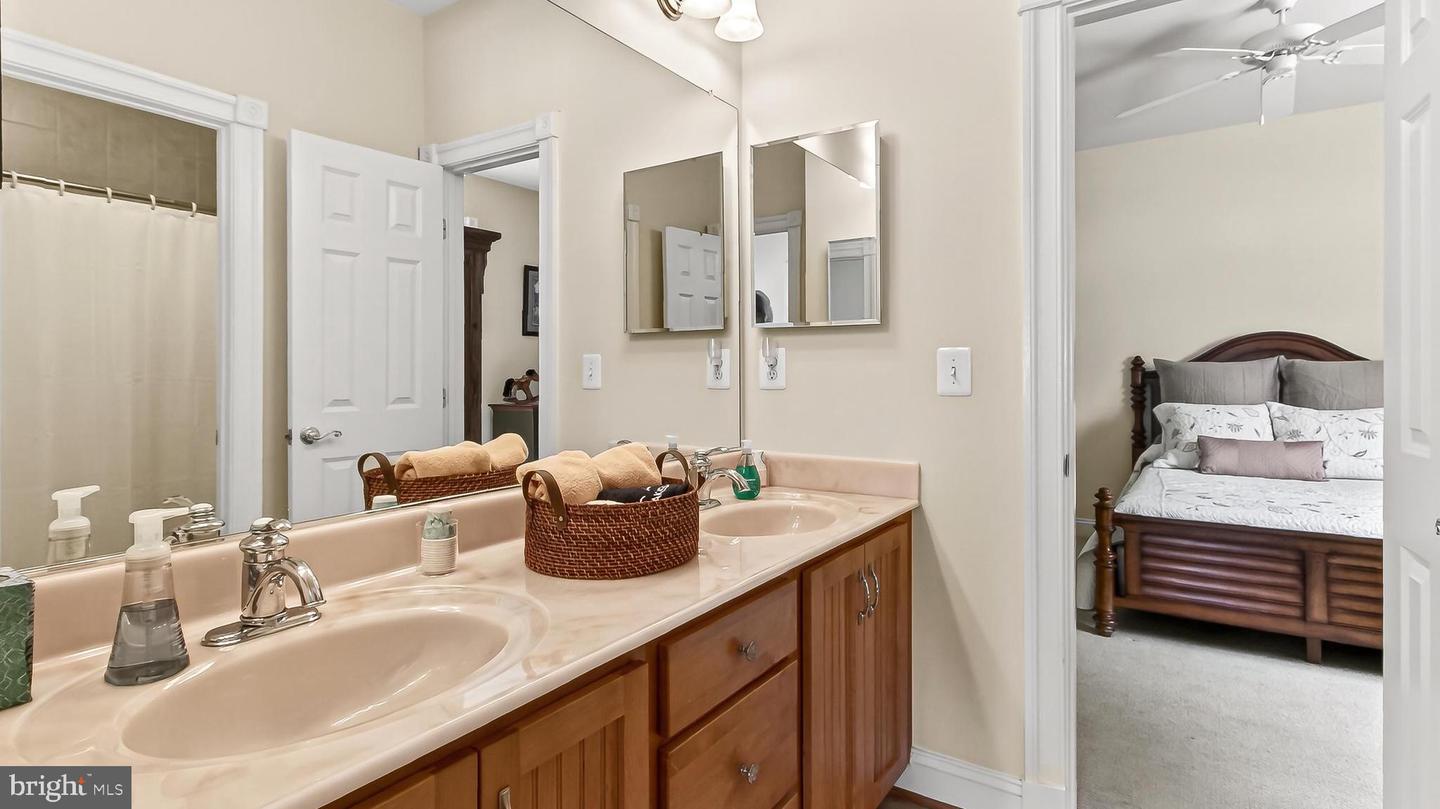 3555 EARLY WOODLAND PL, FAIRFAX, Virginia 22031, 6 Bedrooms Bedrooms, ,5 BathroomsBathrooms,Residential,For sale,3555 EARLY WOODLAND PL,VAFC2007812 MLS # VAFC2007812