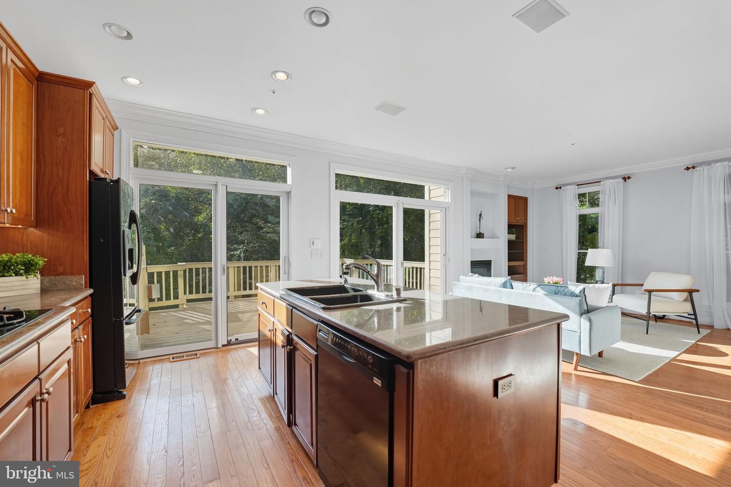 2124 21ST RD N, ARLINGTON, Virginia 22201, 4 Bedrooms Bedrooms, ,3 BathroomsBathrooms,Residential,For sale,2124 21ST RD N,VAAR2069258 MLS # VAAR2069258