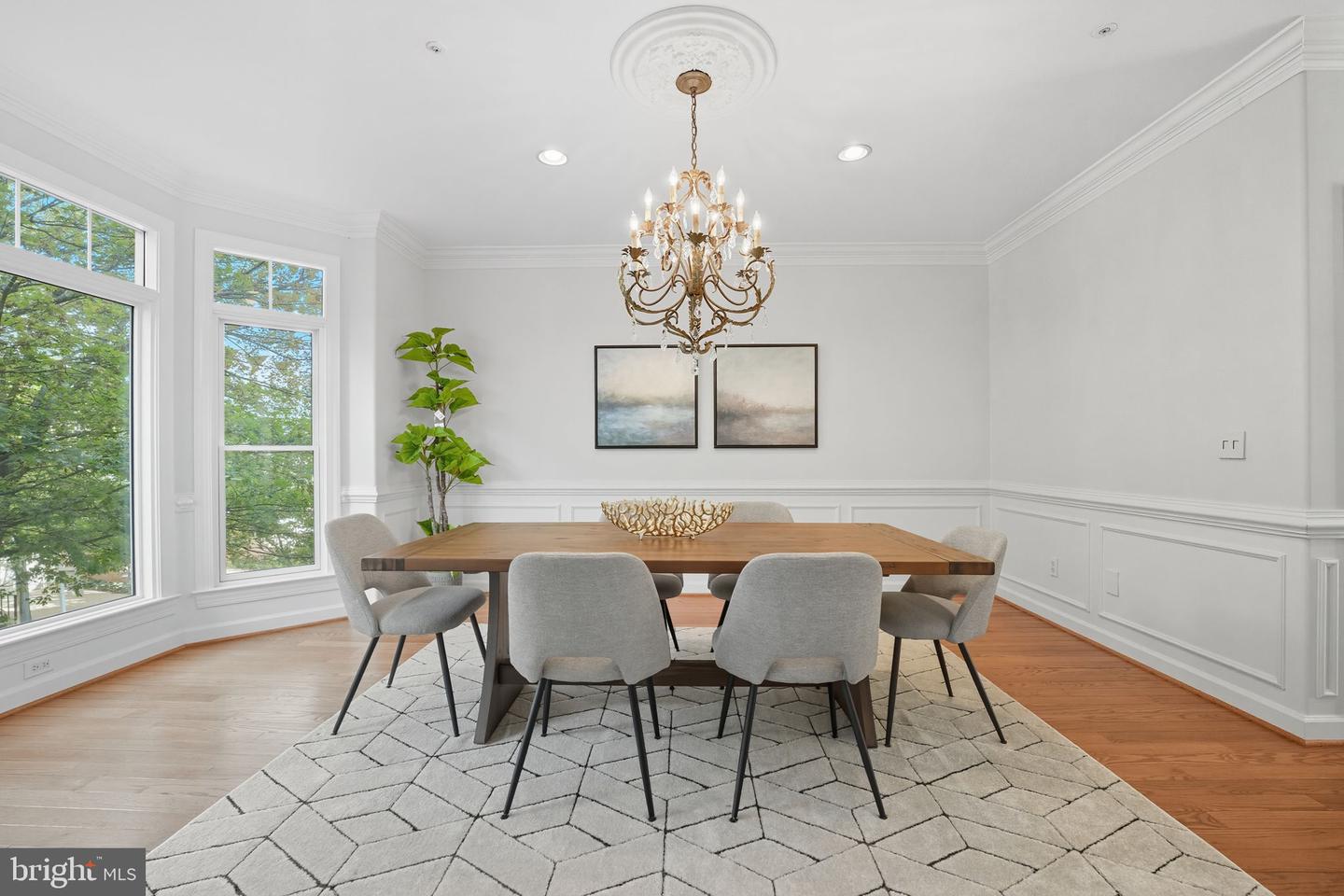 2124 21ST RD N, ARLINGTON, Virginia 22201, 4 Bedrooms Bedrooms, ,3 BathroomsBathrooms,Residential,For sale,2124 21ST RD N,VAAR2069258 MLS # VAAR2069258