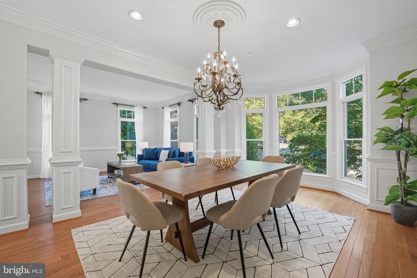 2124 21ST RD N, ARLINGTON, Virginia 22201, 4 Bedrooms Bedrooms, ,3 BathroomsBathrooms,Residential,For sale,2124 21ST RD N,VAAR2069258 MLS # VAAR2069258