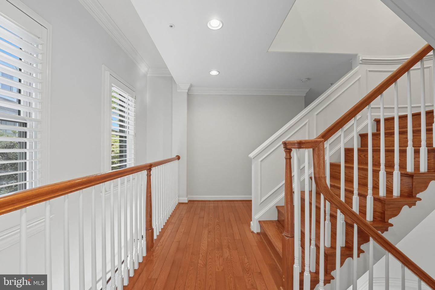 2124 21ST RD N, ARLINGTON, Virginia 22201, 4 Bedrooms Bedrooms, ,3 BathroomsBathrooms,Residential,For sale,2124 21ST RD N,VAAR2069258 MLS # VAAR2069258