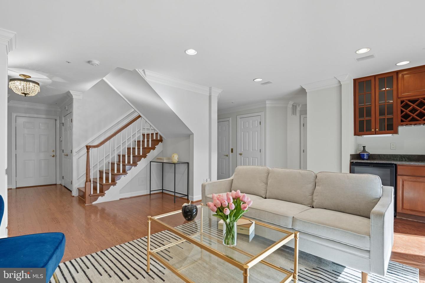 2124 21ST RD N, ARLINGTON, Virginia 22201, 4 Bedrooms Bedrooms, ,3 BathroomsBathrooms,Residential,For sale,2124 21ST RD N,VAAR2069258 MLS # VAAR2069258