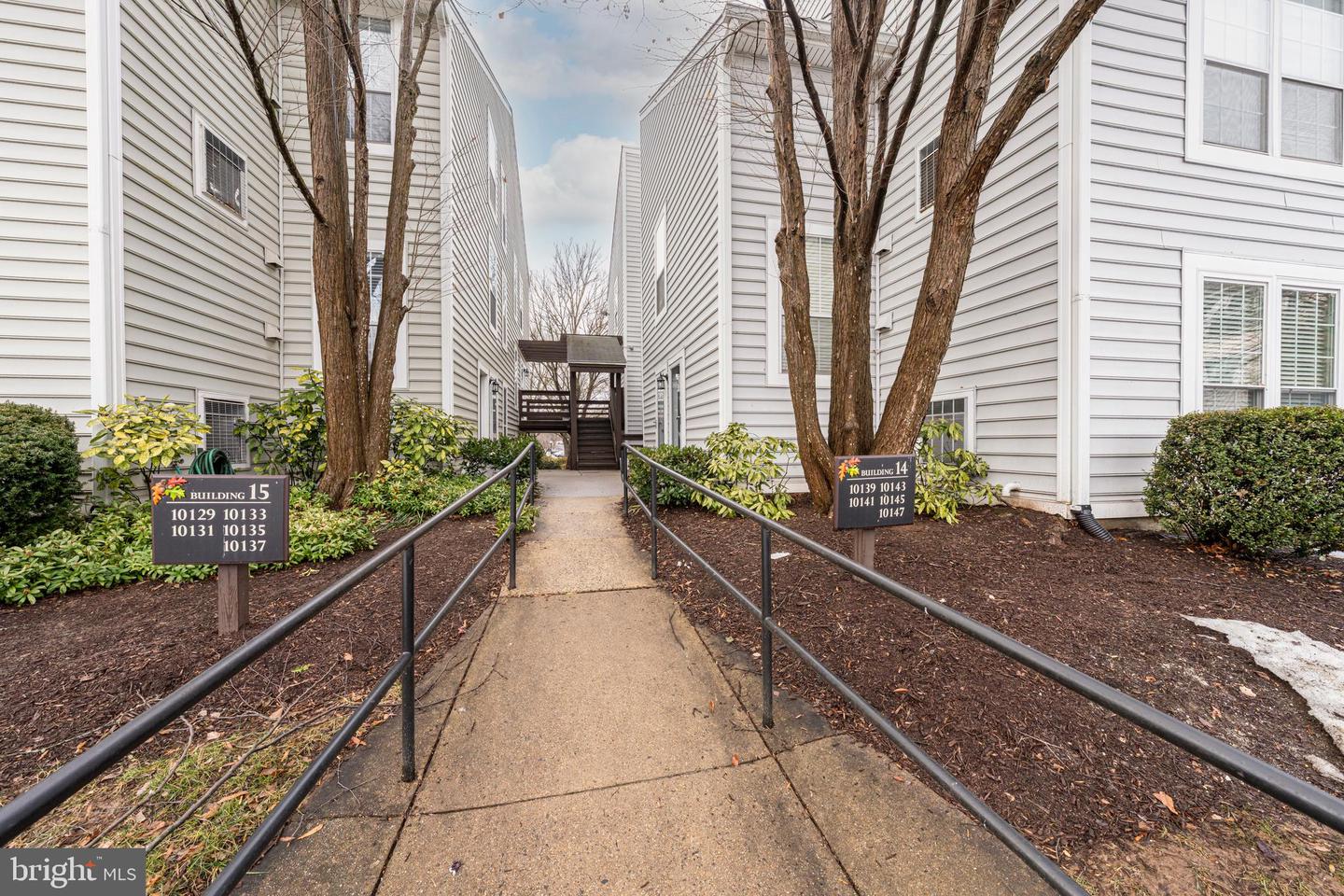 10147 OAKTON TERRACE RD, OAKTON, Virginia 22124, 2 Bedrooms Bedrooms, ,2 BathroomsBathrooms,Residential,For sale,10147 OAKTON TERRACE RD,VAFX2292596 MLS # VAFX2292596