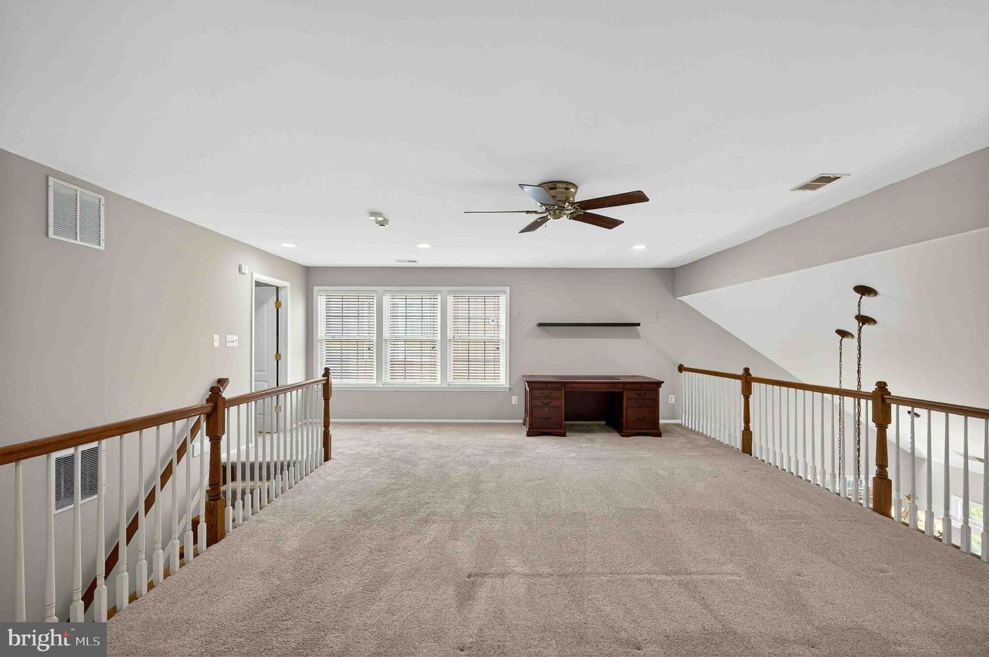 20726 CRESCENT POINTE PL, ASHBURN, Virginia 20147, 3 Bedrooms Bedrooms, ,3 BathroomsBathrooms,Residential,For sale,20726 CRESCENT POINTE PL,VALO2116590 MLS # VALO2116590