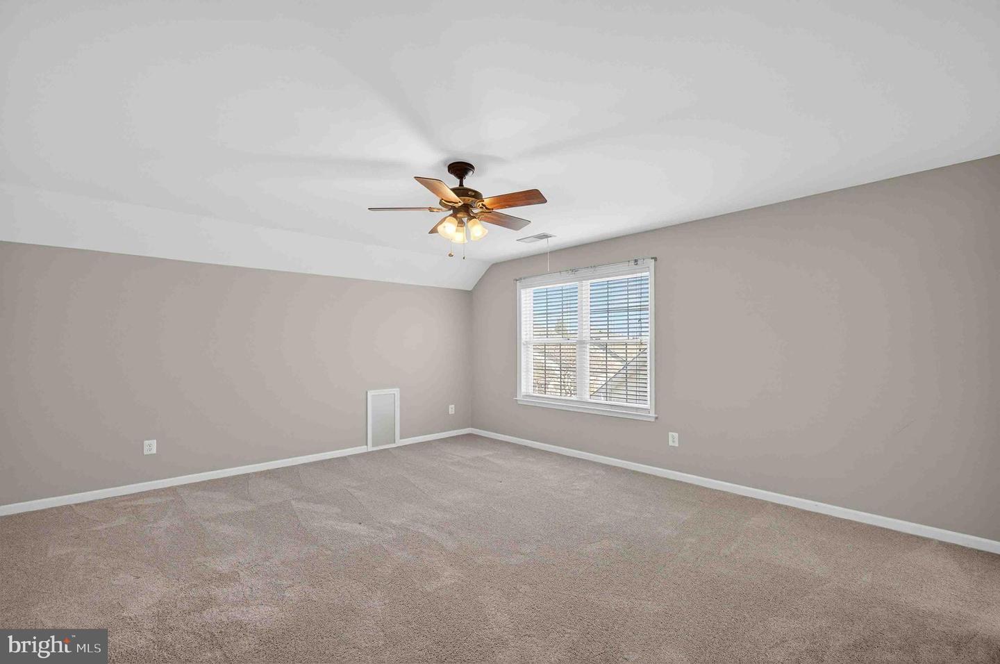 20726 CRESCENT POINTE PL, ASHBURN, Virginia 20147, 3 Bedrooms Bedrooms, ,3 BathroomsBathrooms,Residential,For sale,20726 CRESCENT POINTE PL,VALO2116590 MLS # VALO2116590