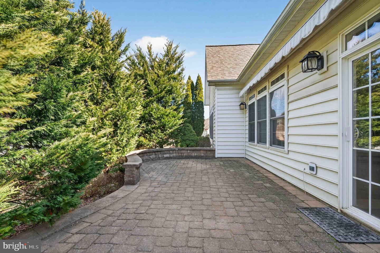 20726 CRESCENT POINTE PL, ASHBURN, Virginia 20147, 3 Bedrooms Bedrooms, ,3 BathroomsBathrooms,Residential,For sale,20726 CRESCENT POINTE PL,VALO2116590 MLS # VALO2116590