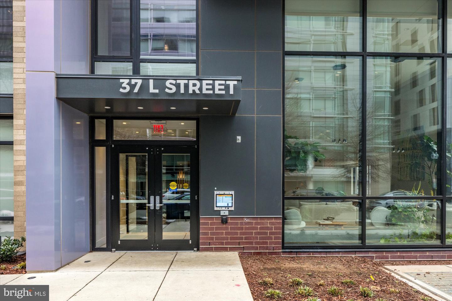 37 L ST SE #1105, WASHINGTON, District Of Columbia 20003, 1 Bedroom Bedrooms, ,1 BathroomBathrooms,Residential,For sale,37 L ST SE #1105,DCDC2247522 MLS # DCDC2247522