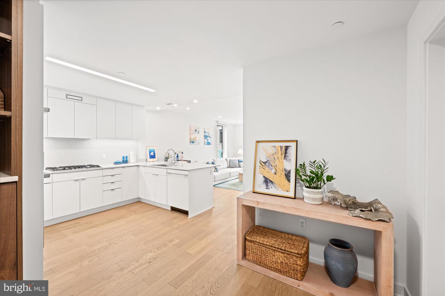 37 L ST SE #1105, WASHINGTON, District Of Columbia 20003, 1 Bedroom Bedrooms, ,1 BathroomBathrooms,Residential,For sale,37 L ST SE #1105,DCDC2247522 MLS # DCDC2247522