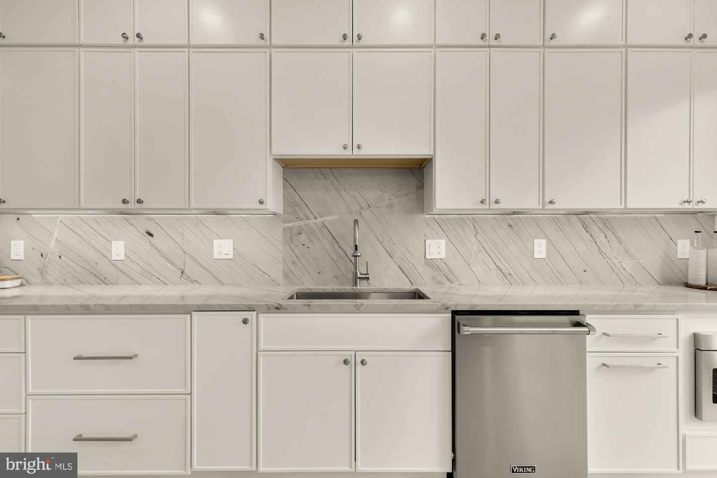 1932 11TH ST NW, WASHINGTON, District Of Columbia 20001, 4 Bedrooms Bedrooms, ,3 BathroomsBathrooms,Residential,For sale,1932 11TH ST NW,DCDC2247666 MLS # DCDC2247666