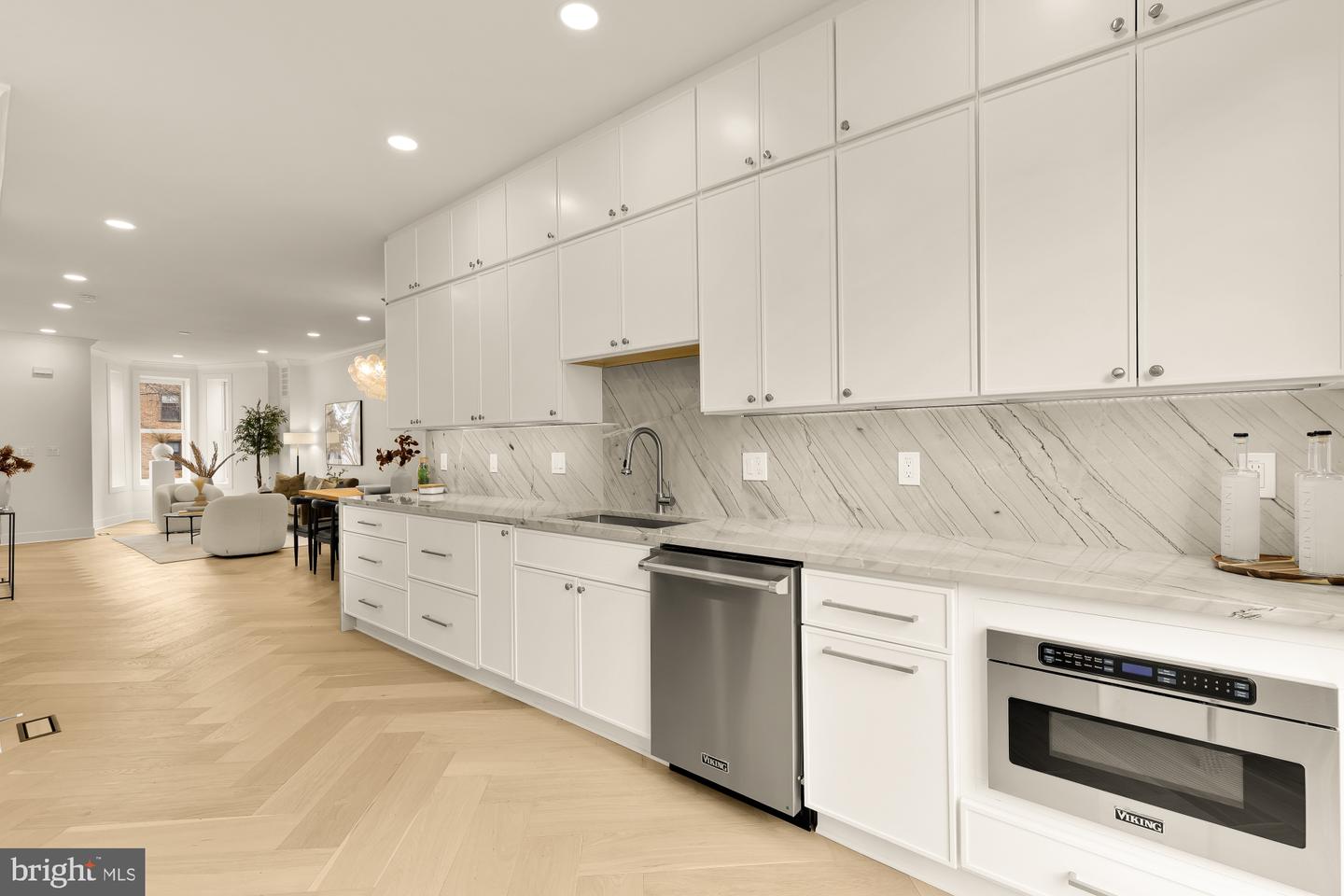 1932 11TH ST NW, WASHINGTON, District Of Columbia 20001, 4 Bedrooms Bedrooms, ,3 BathroomsBathrooms,Residential,For sale,1932 11TH ST NW,DCDC2247666 MLS # DCDC2247666