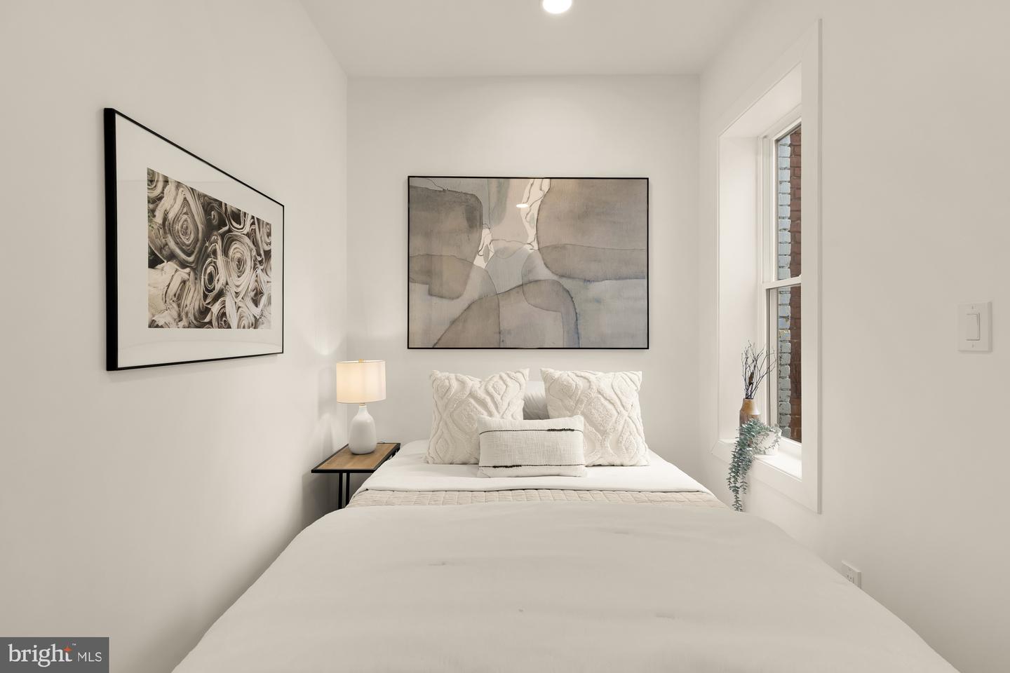 1932 11TH ST NW, WASHINGTON, District Of Columbia 20001, 4 Bedrooms Bedrooms, ,3 BathroomsBathrooms,Residential,For sale,1932 11TH ST NW,DCDC2247666 MLS # DCDC2247666