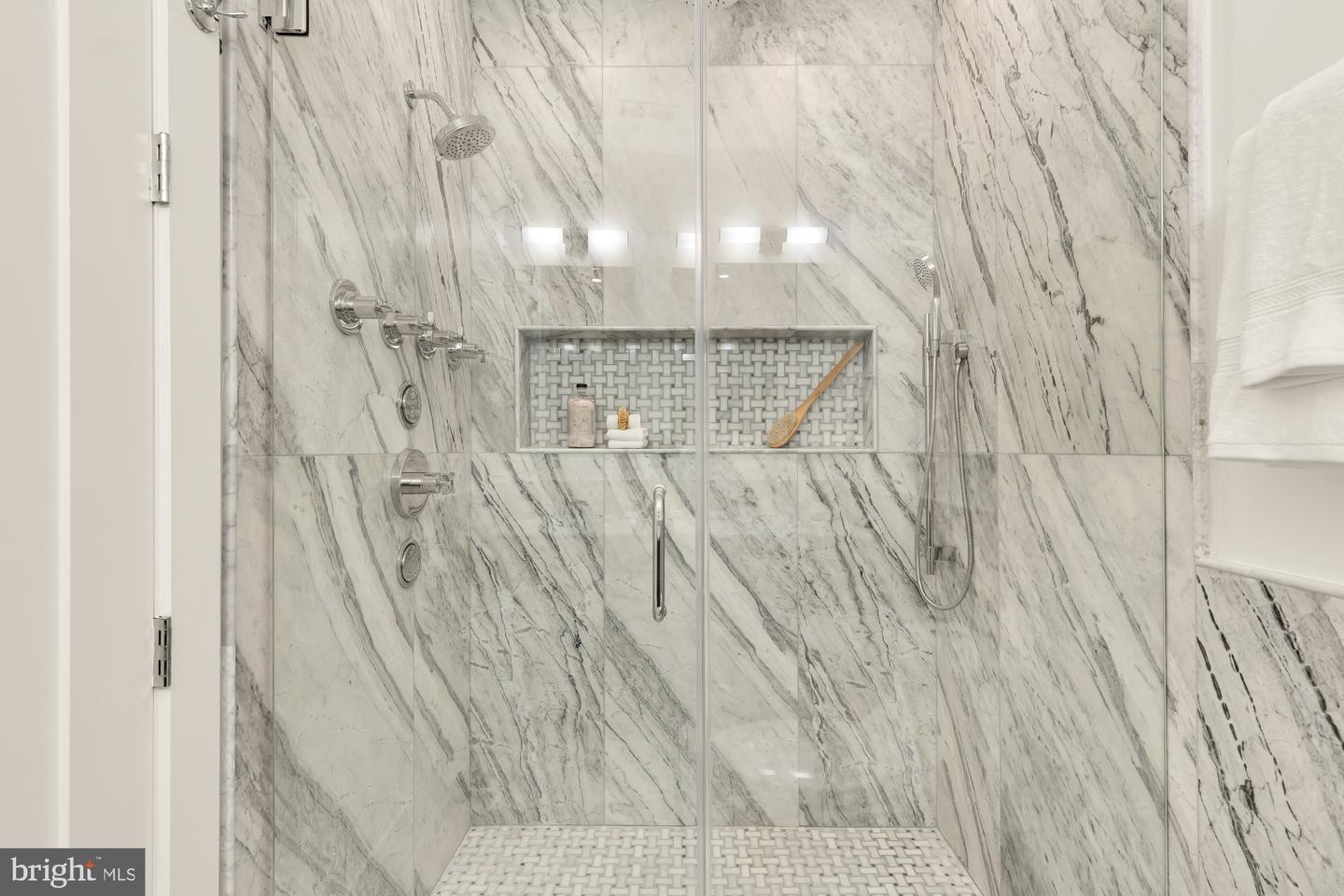 1932 11TH ST NW, WASHINGTON, District Of Columbia 20001, 4 Bedrooms Bedrooms, ,3 BathroomsBathrooms,Residential,For sale,1932 11TH ST NW,DCDC2247666 MLS # DCDC2247666