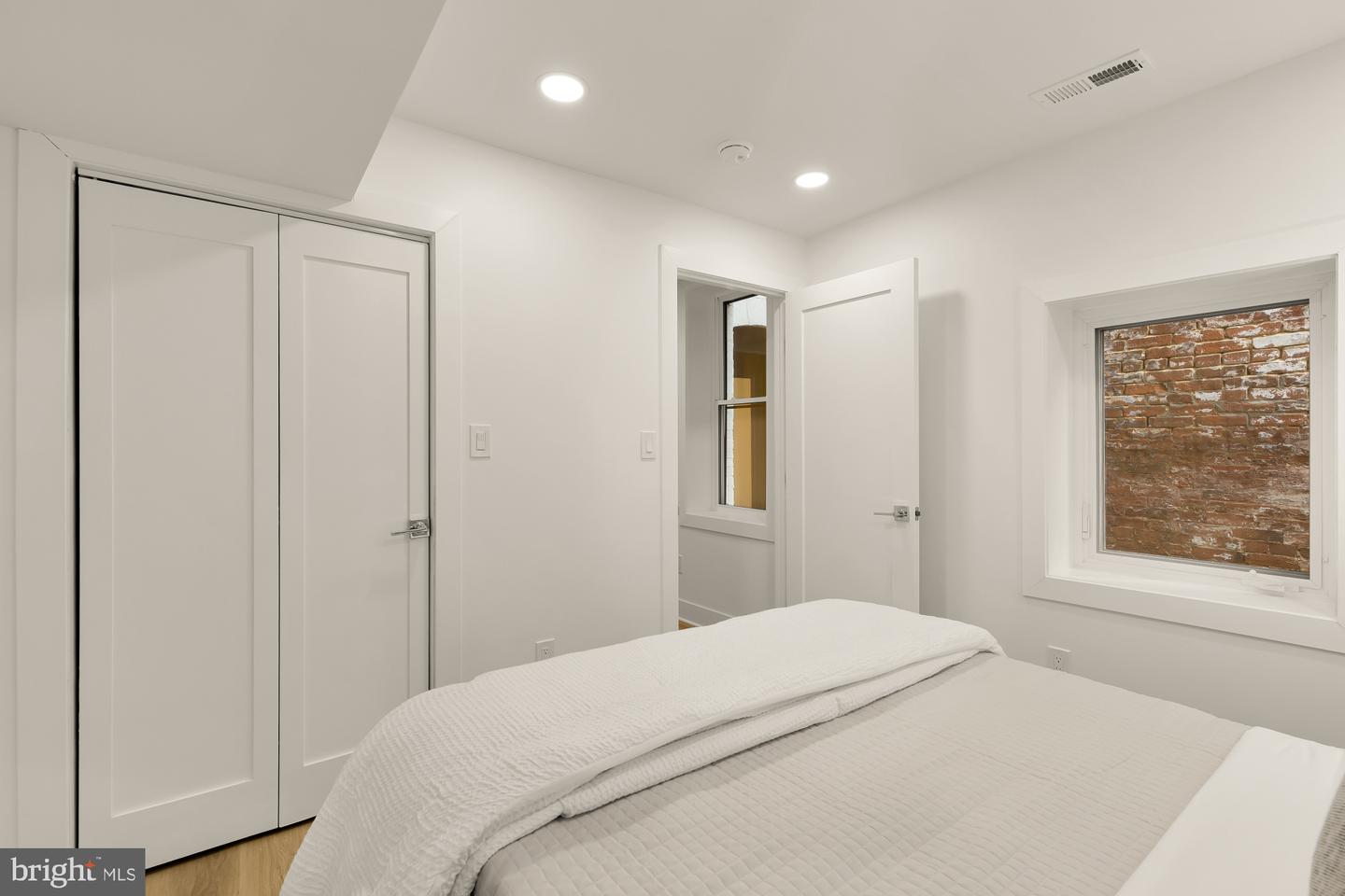 1932 11TH ST NW, WASHINGTON, District Of Columbia 20001, 4 Bedrooms Bedrooms, ,3 BathroomsBathrooms,Residential,For sale,1932 11TH ST NW,DCDC2247666 MLS # DCDC2247666