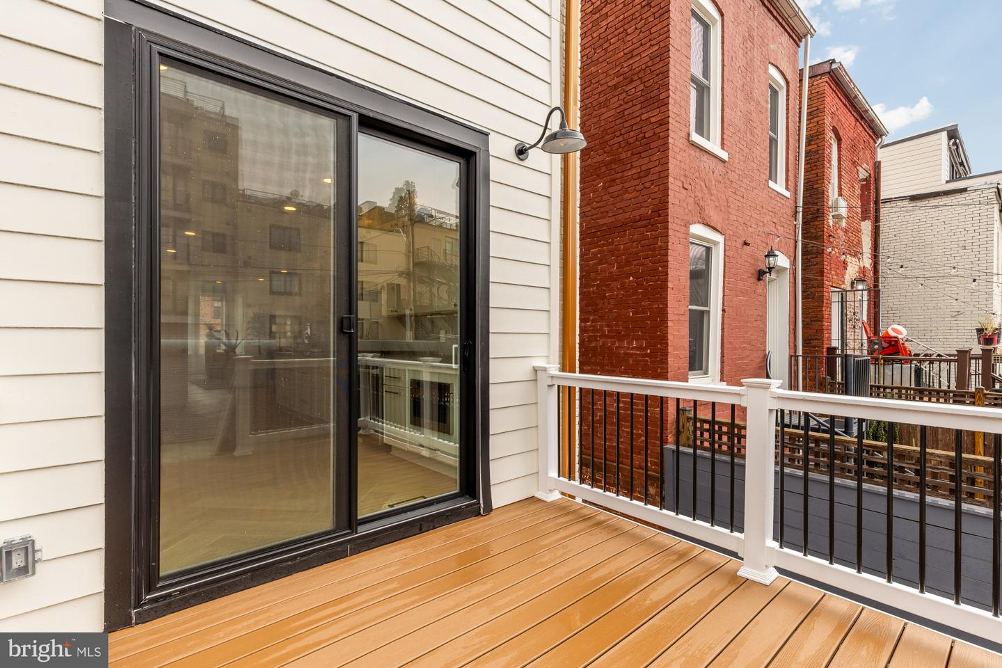 1932 11TH ST NW, WASHINGTON, District Of Columbia 20001, 4 Bedrooms Bedrooms, ,3 BathroomsBathrooms,Residential,For sale,1932 11TH ST NW,DCDC2247666 MLS # DCDC2247666