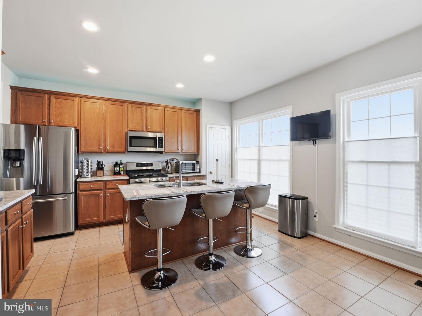 8239 RED CARNATION CT, LORTON, Virginia 22079, 3 Bedrooms Bedrooms, ,3 BathroomsBathrooms,Residential,For sale,8239 RED CARNATION CT,VAFX2292666 MLS # VAFX2292666