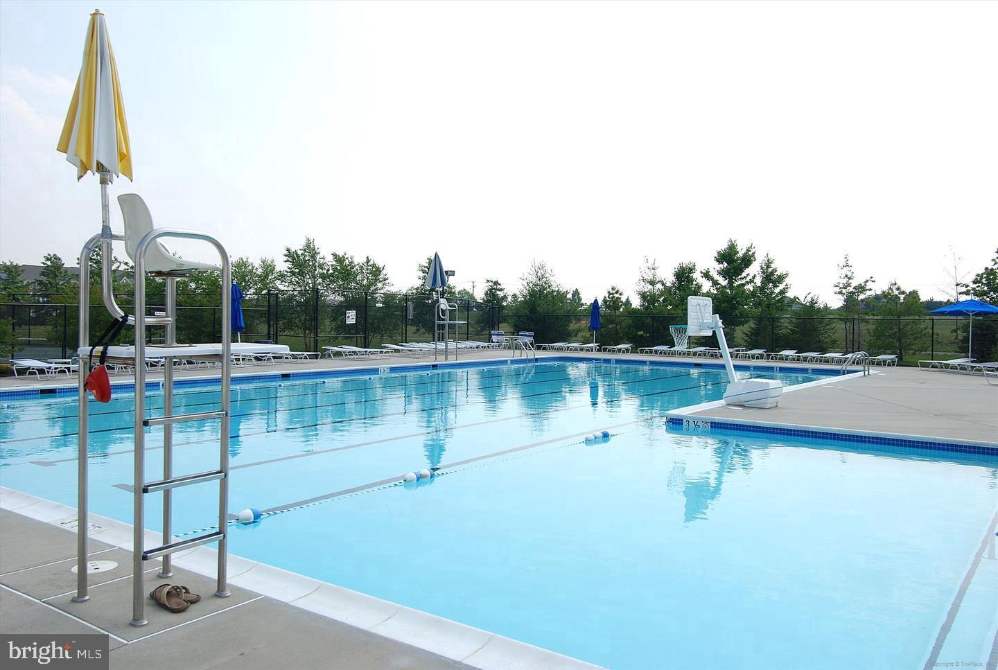 8239 RED CARNATION CT, LORTON, Virginia 22079, 3 Bedrooms Bedrooms, ,3 BathroomsBathrooms,Residential,For sale,8239 RED CARNATION CT,VAFX2292666 MLS # VAFX2292666