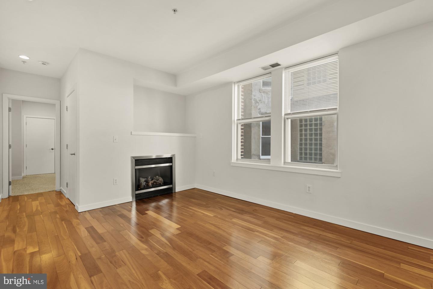 2535 13TH ST NW #203, WASHINGTON, District Of Columbia 20009, 1 Bedroom Bedrooms, ,1 BathroomBathrooms,Residential,For sale,2535 13TH ST NW #203,DCDC2247720 MLS # DCDC2247720