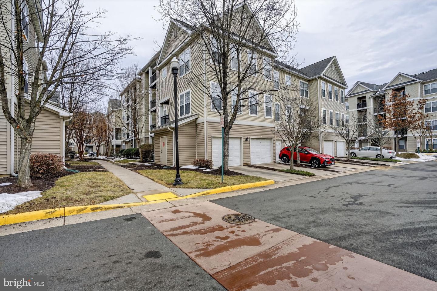 5142-J BRITTNEY ELYSE CIR #J, CENTREVILLE, Virginia 20120, 2 Bedrooms Bedrooms, ,2 BathroomsBathrooms,Residential,For sale,5142-J BRITTNEY ELYSE CIR #J,VAFX2292716 MLS # VAFX2292716