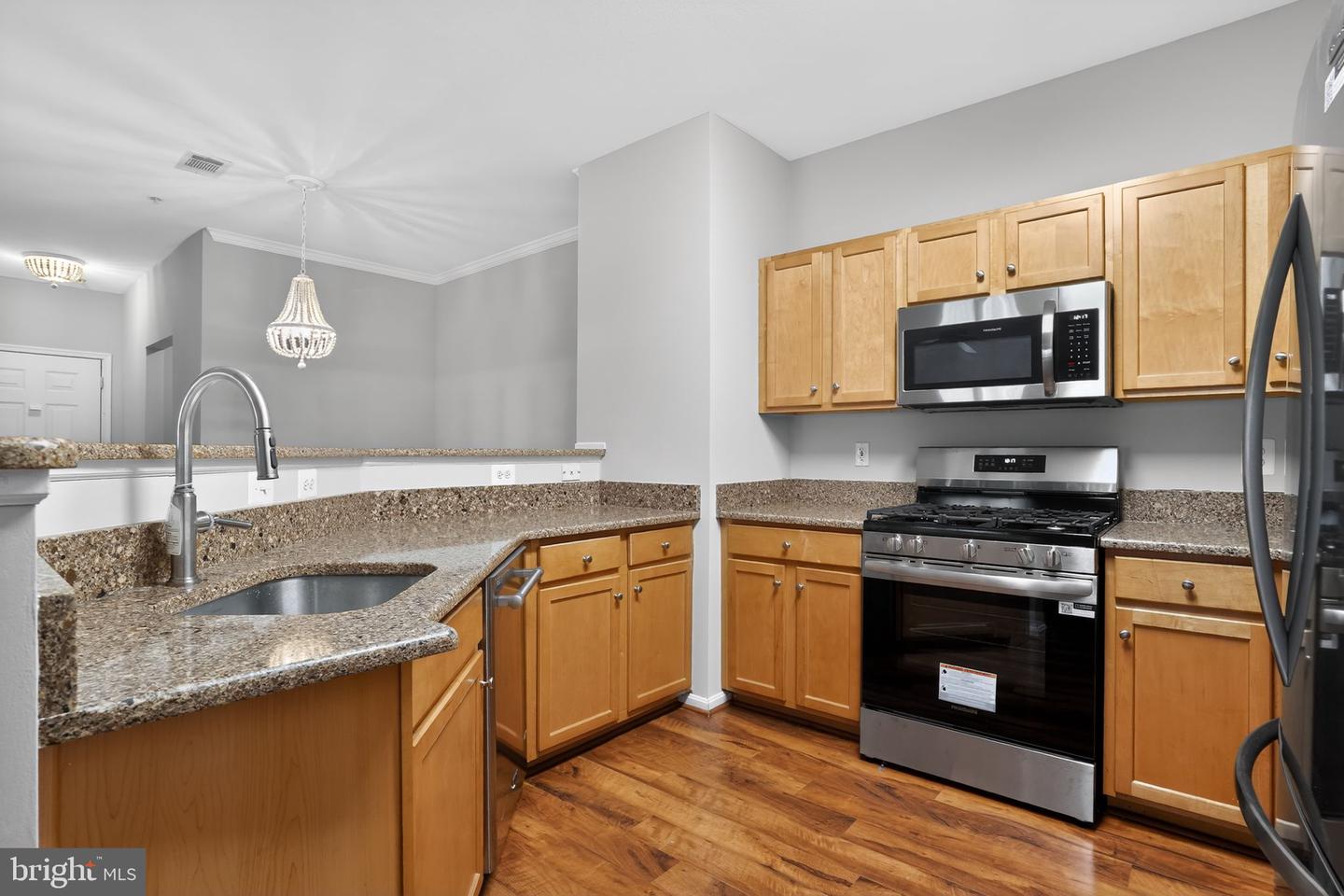 5142-J BRITTNEY ELYSE CIR #J, CENTREVILLE, Virginia 20120, 2 Bedrooms Bedrooms, ,2 BathroomsBathrooms,Residential,For sale,5142-J BRITTNEY ELYSE CIR #J,VAFX2292716 MLS # VAFX2292716